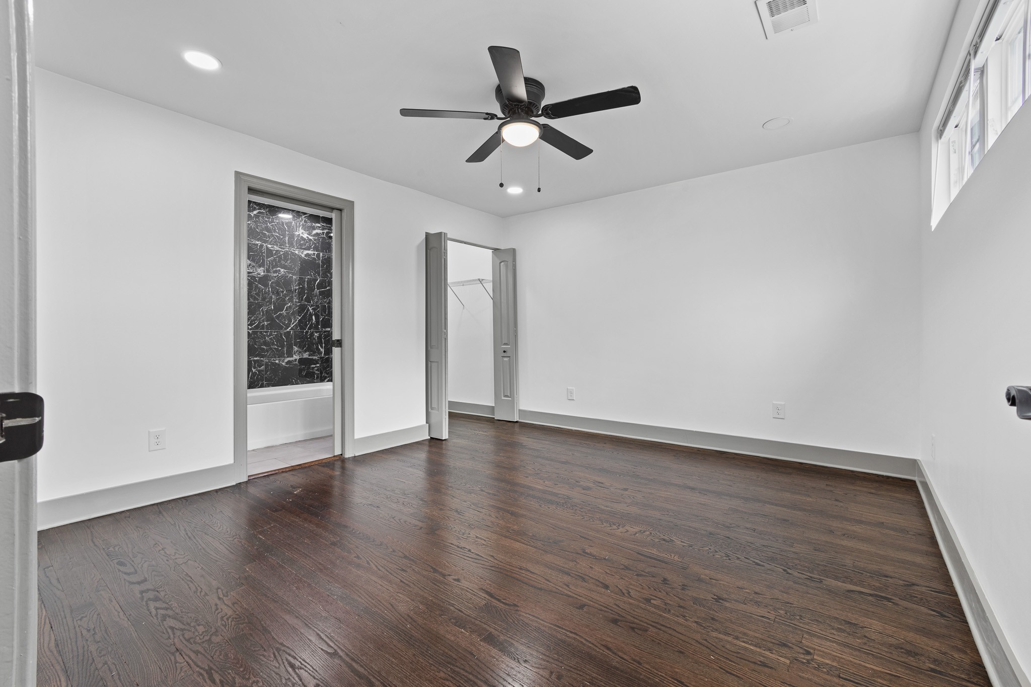 502 Charles Dr Property Photo 15