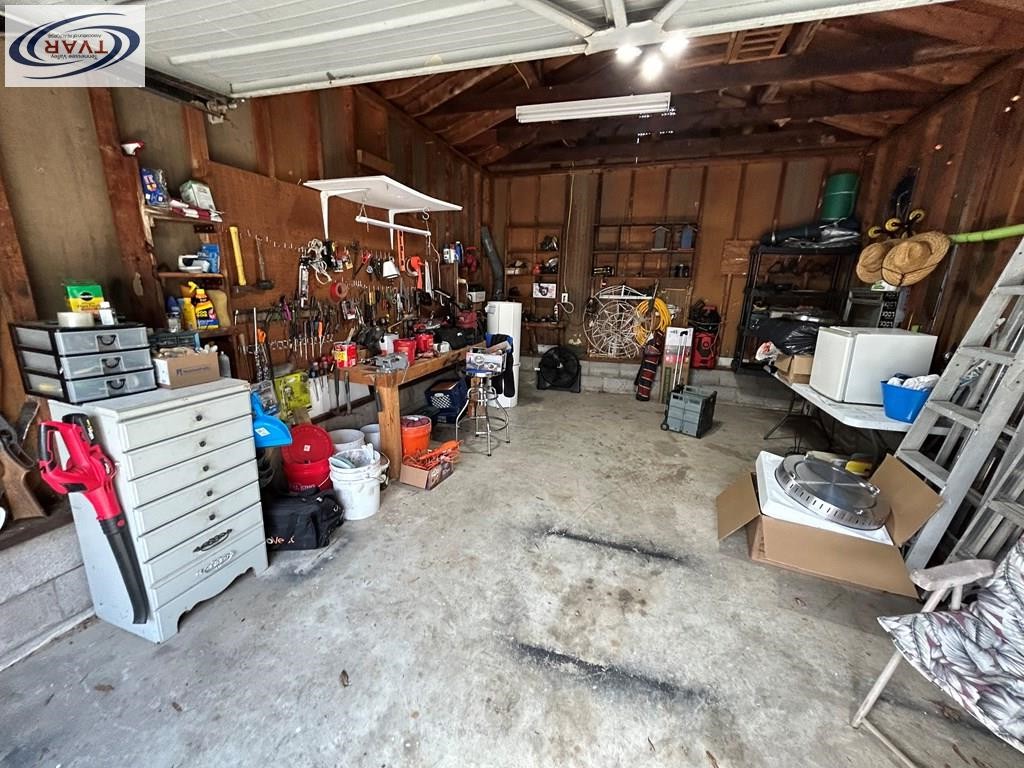 449 Oak St Property Photo 16