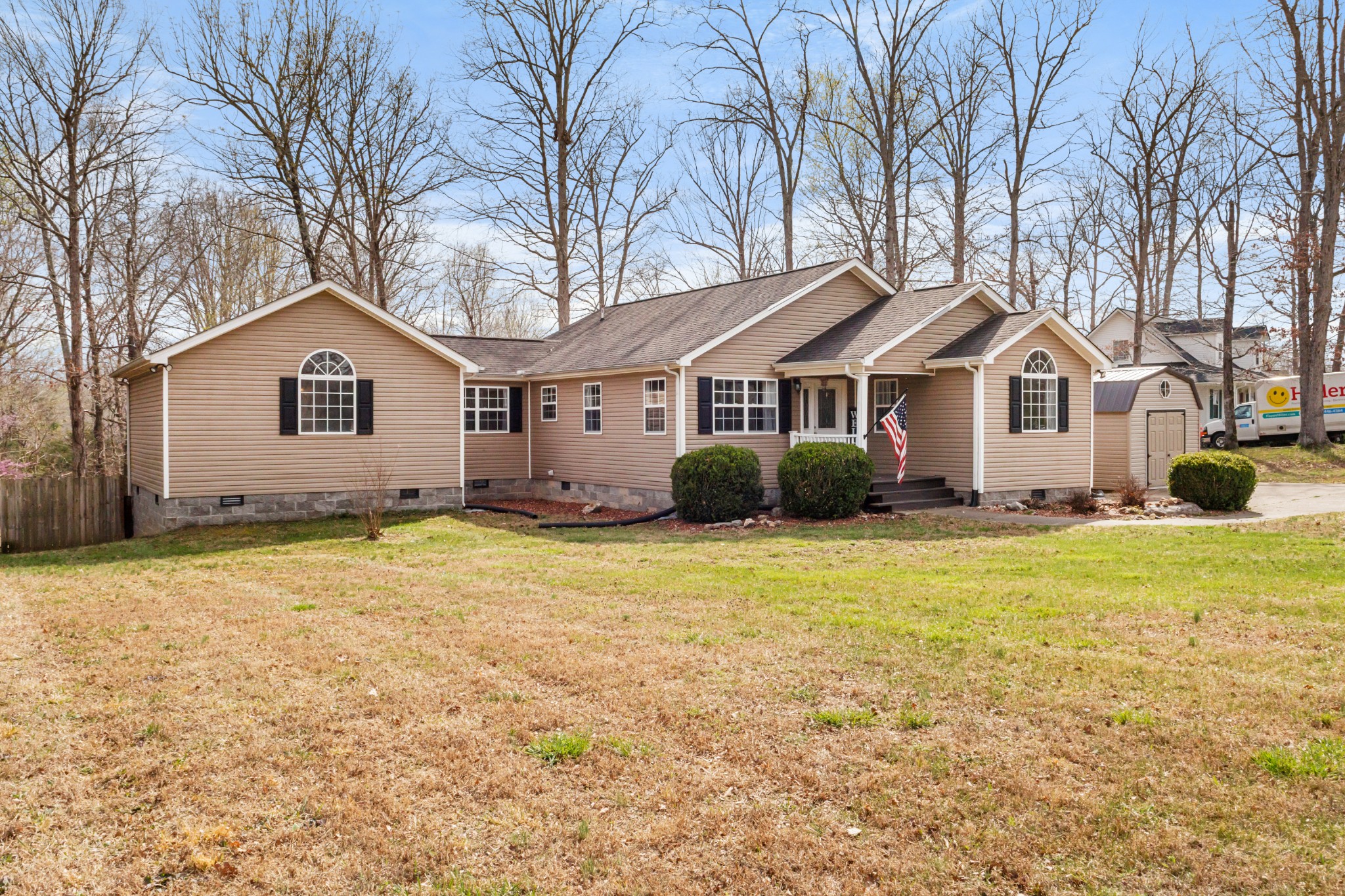 158 Fitzgerald Dr Property Photo 4