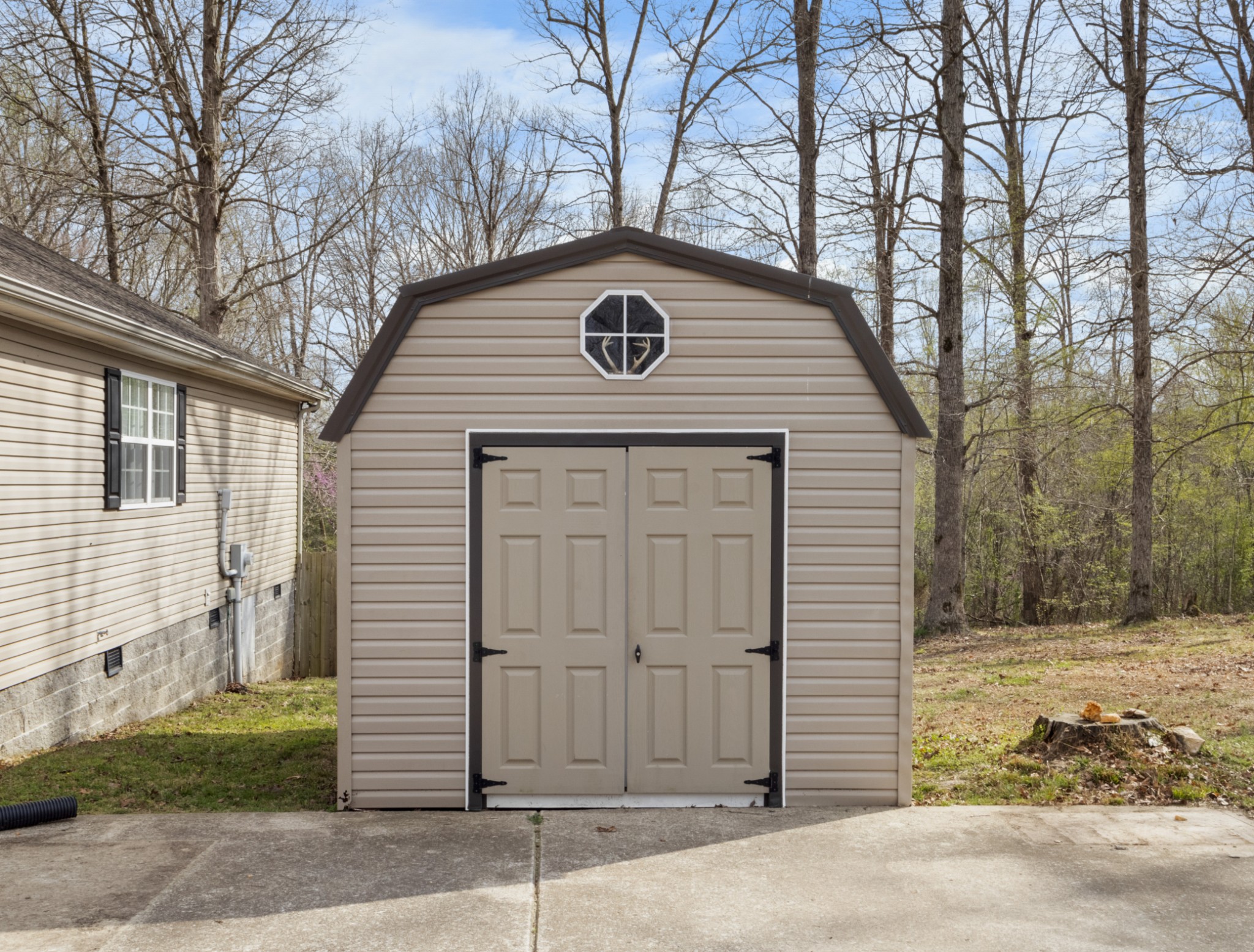158 Fitzgerald Dr Property Photo 8