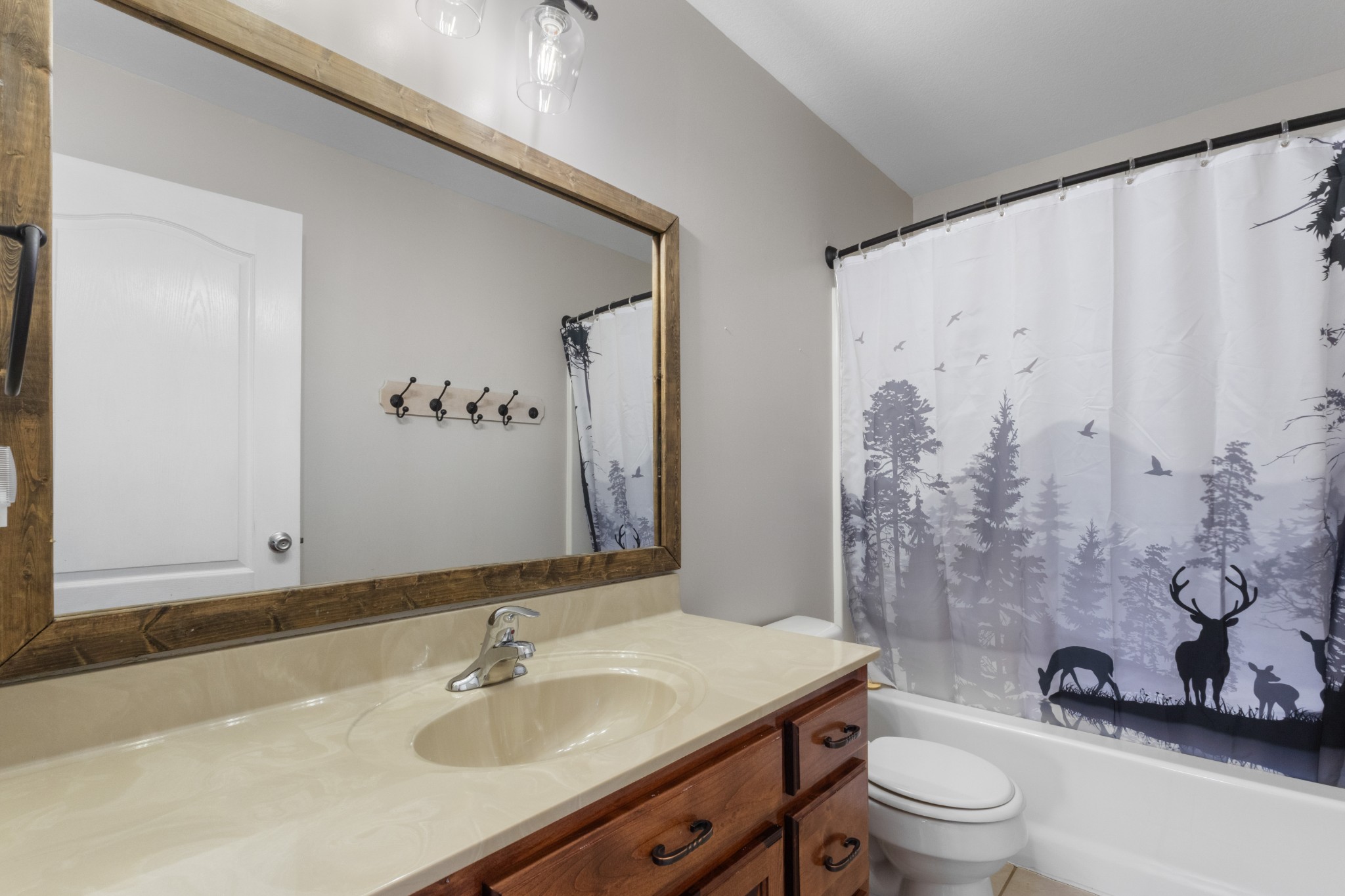 158 Fitzgerald Dr Property Photo 32