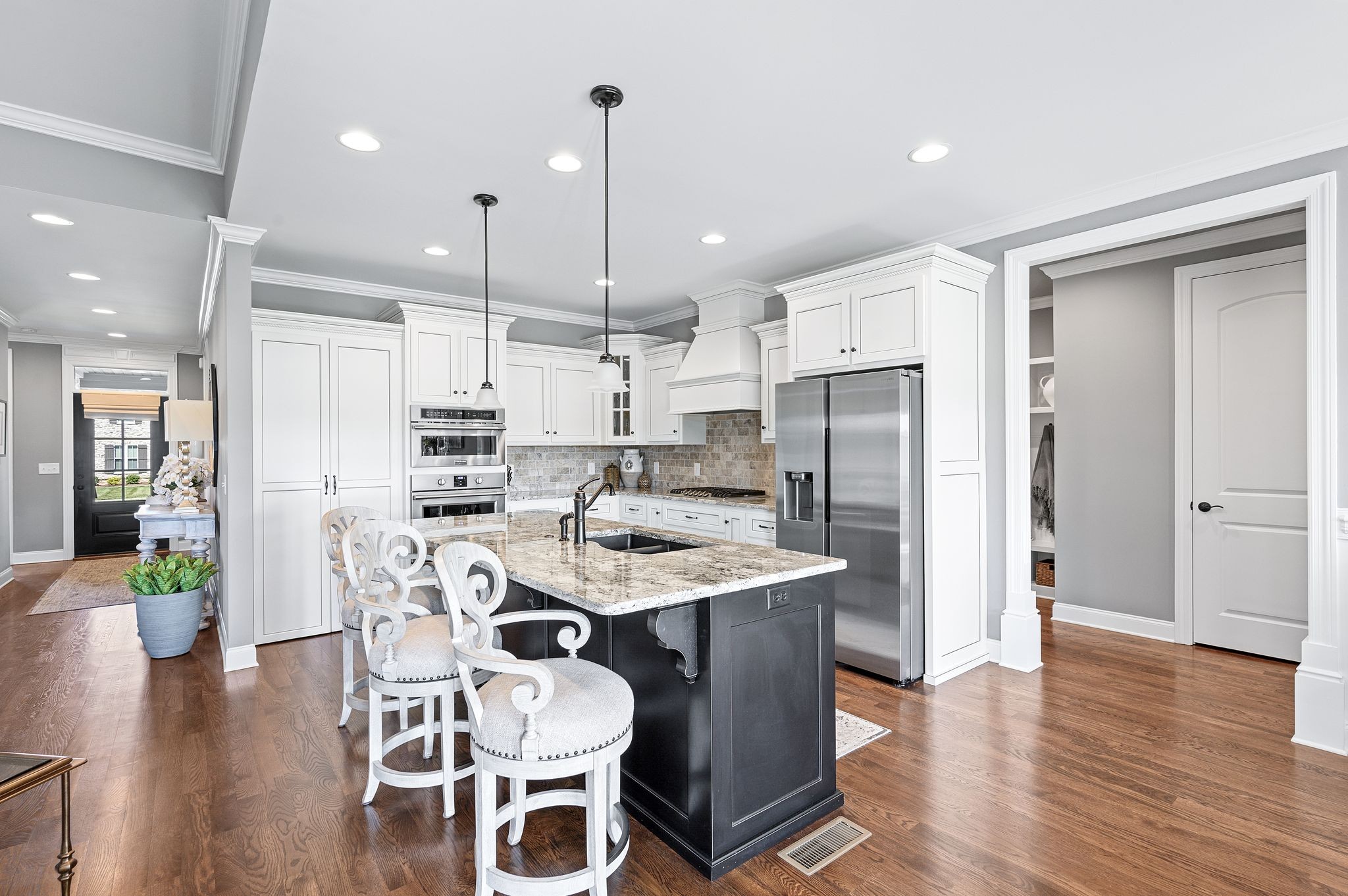 1027 Abbey Road Way Property Photo 18