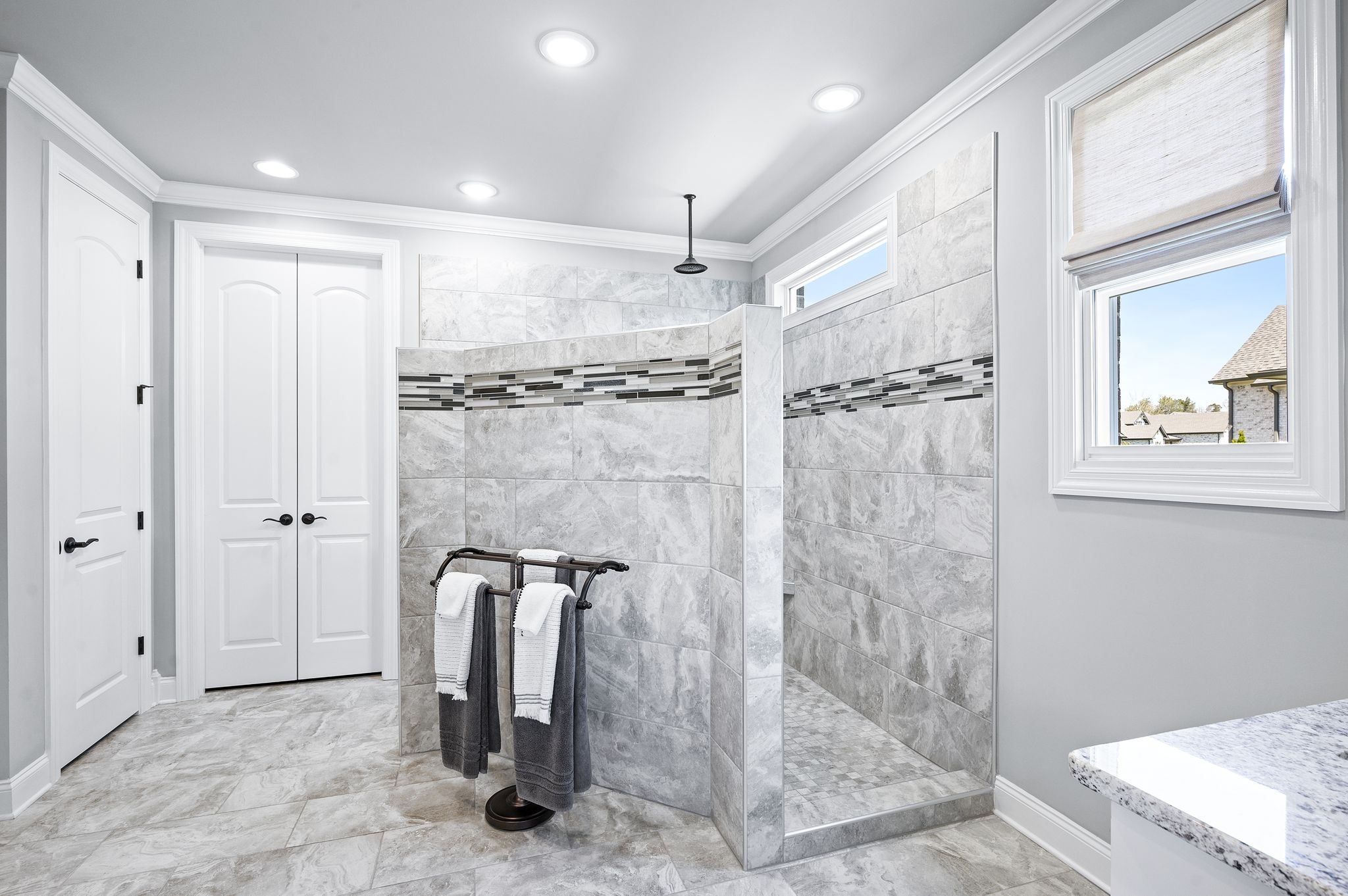 1027 Abbey Road Way Property Photo 40