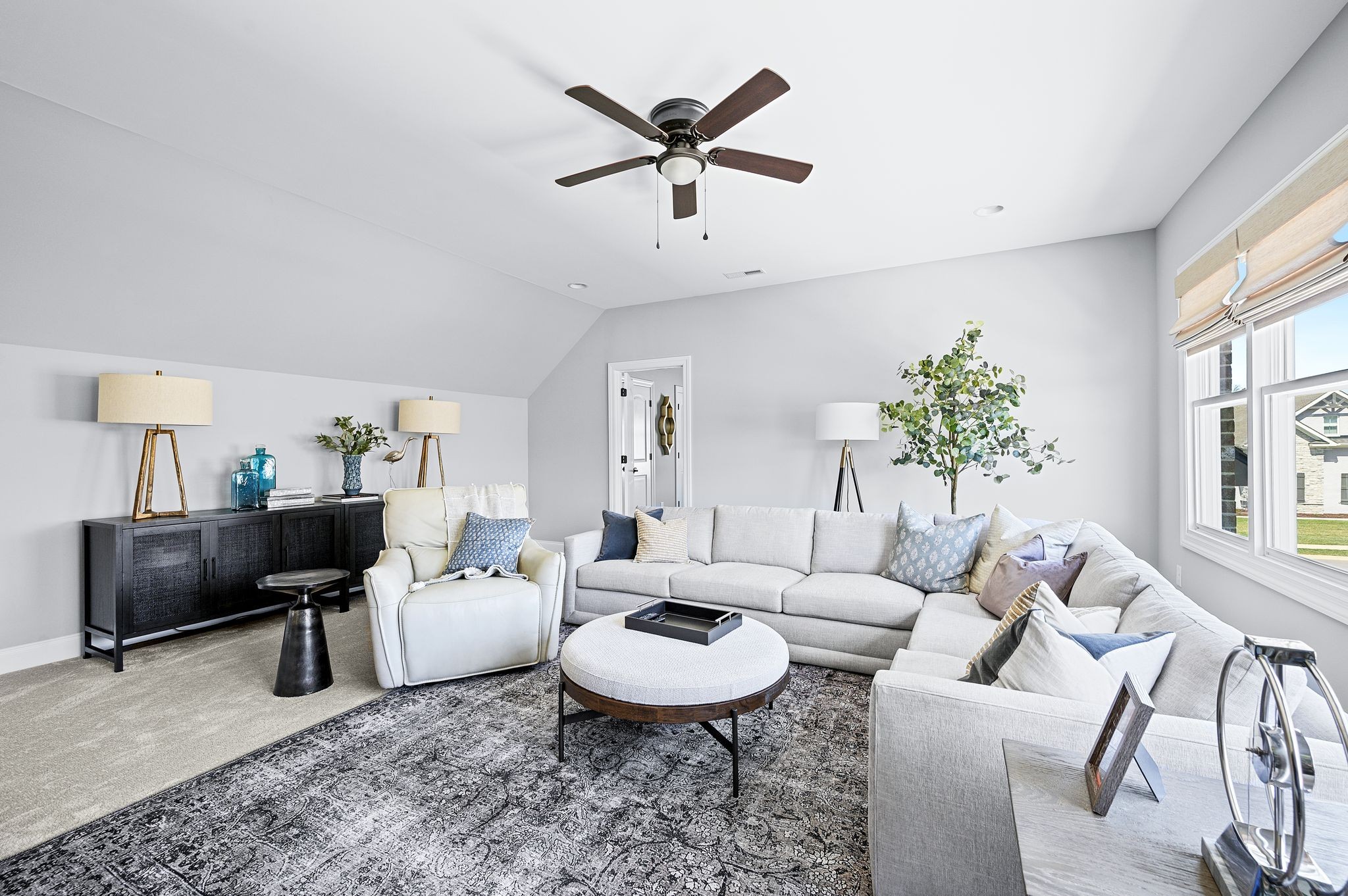 1027 Abbey Road Way Property Photo 54