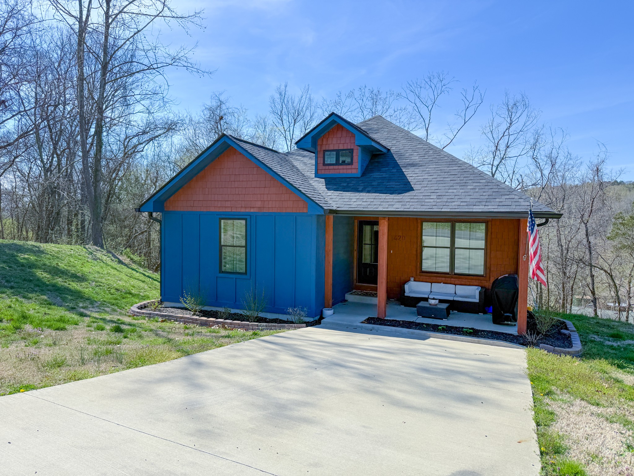 420 Fort Hill Dr Property Photo 3