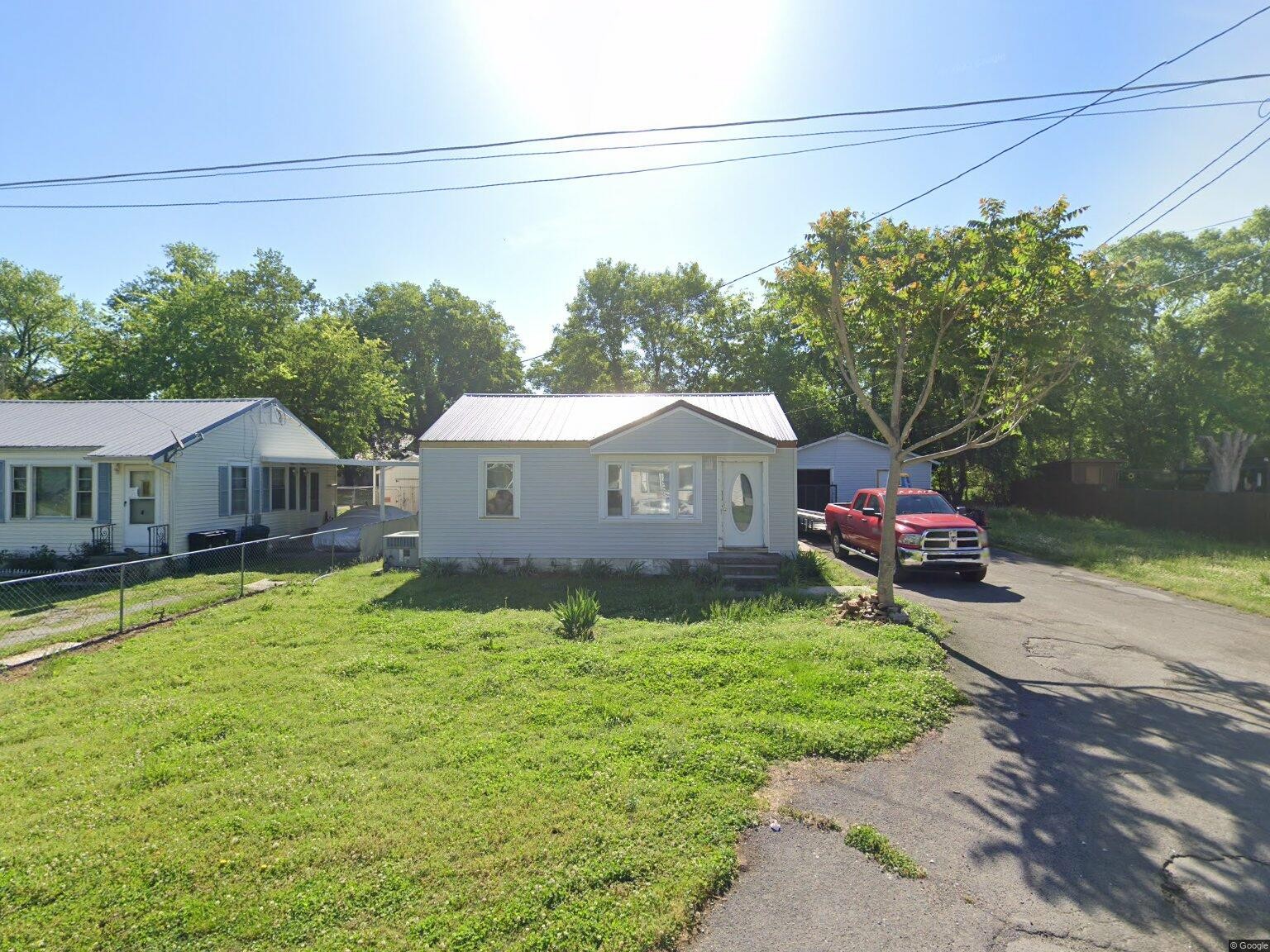 109 Mcbroom St Property Photo