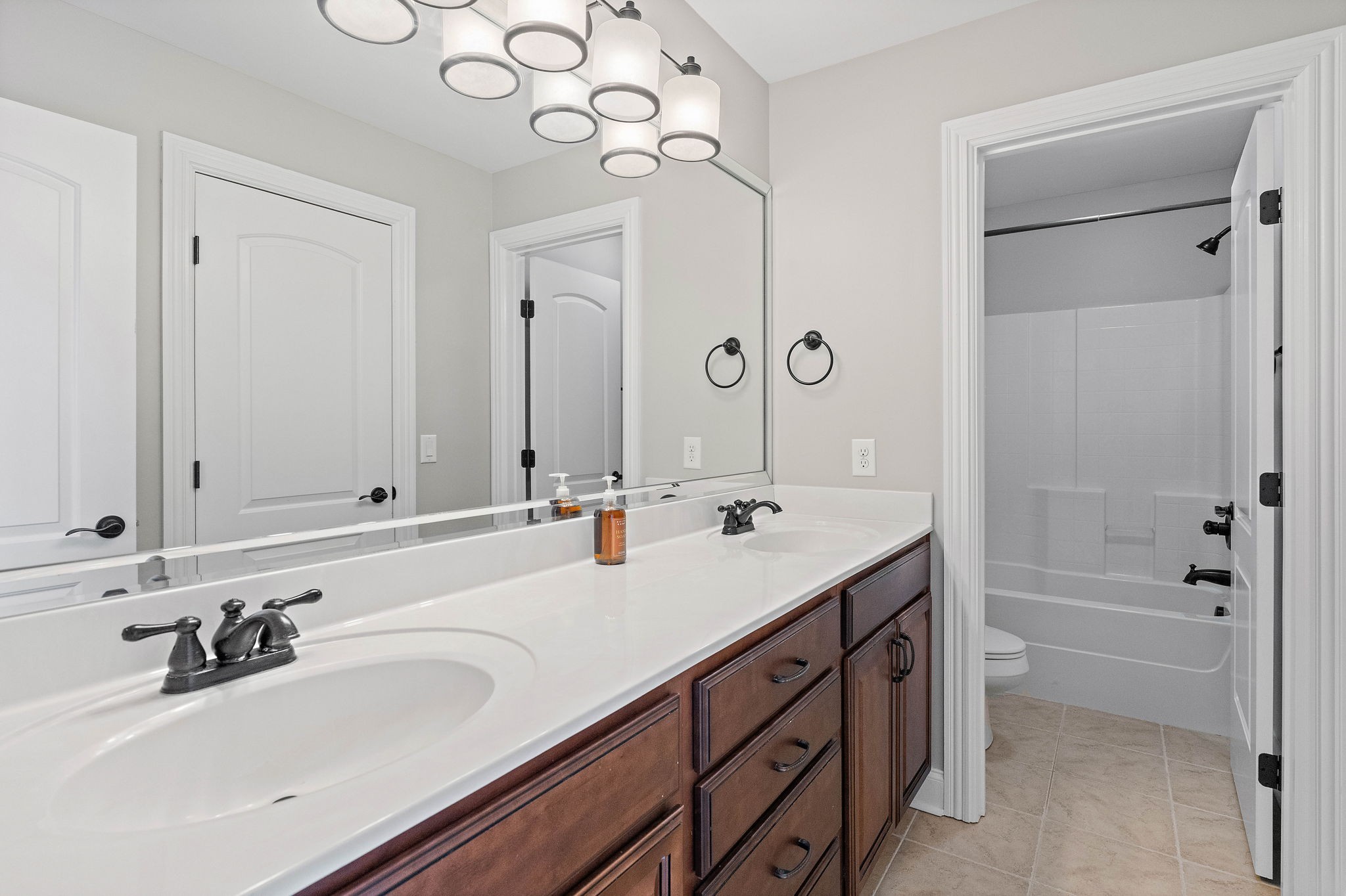 1005 Brittain Downs Dr Property Photo 36