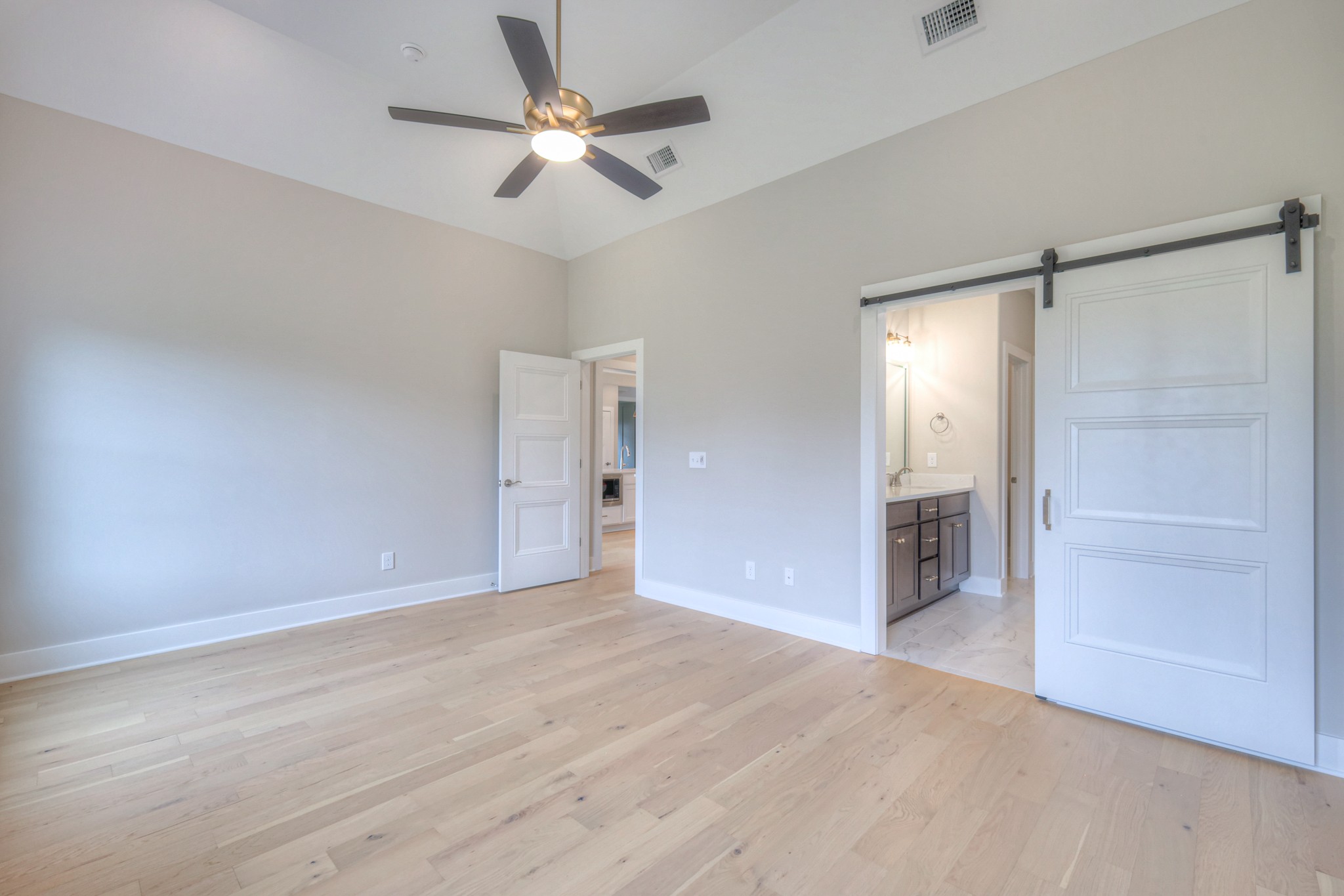 4016 Runyan Cv Property Photo 25