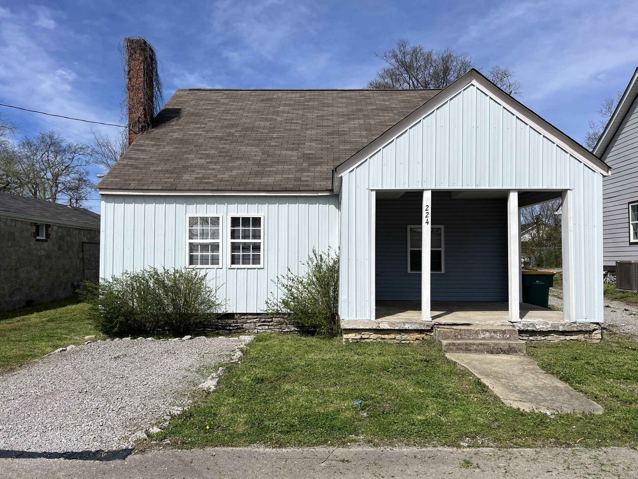 224 Mcclure St Property Photo 1