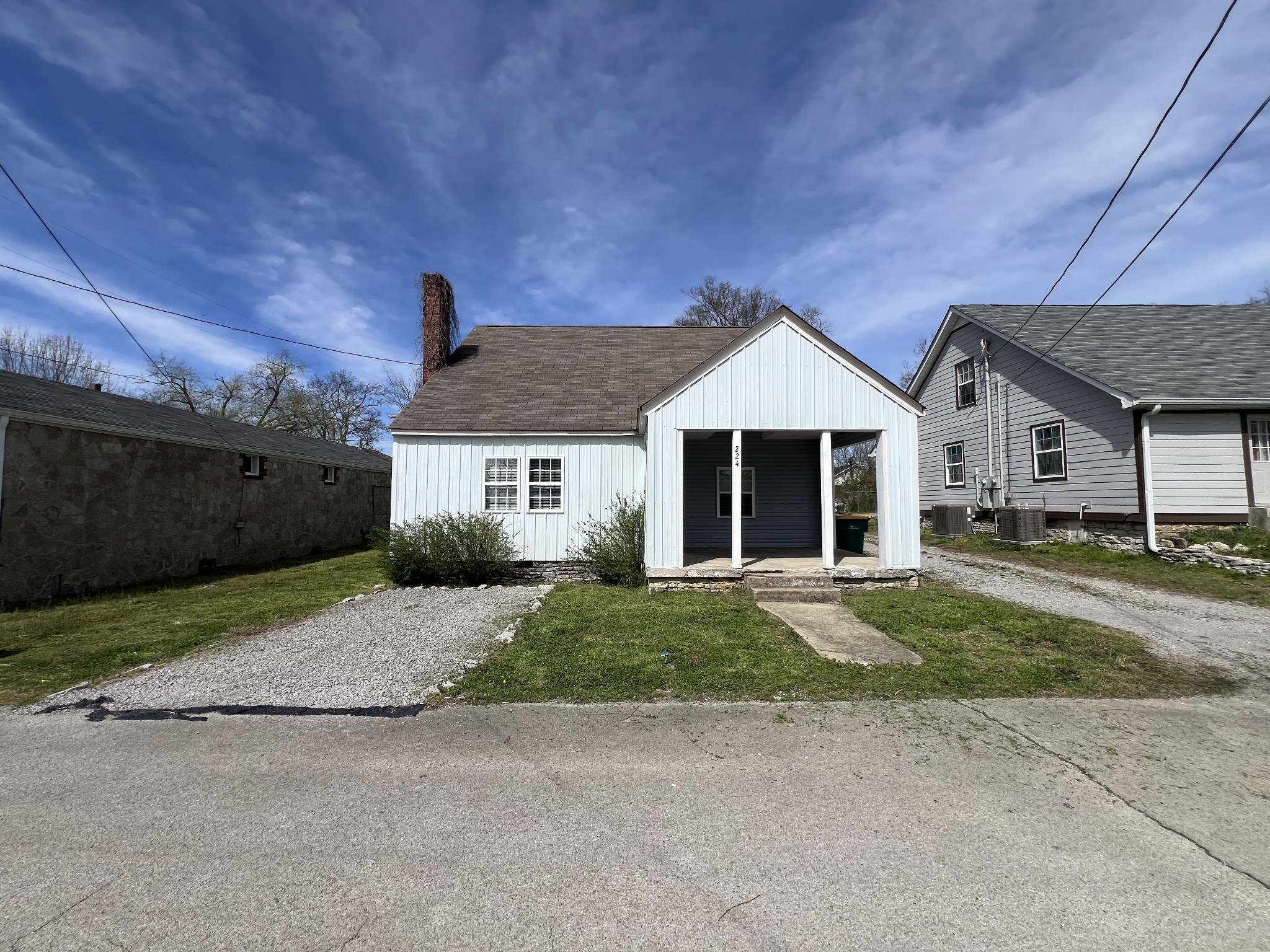 224 Mcclure St Property Photo 2