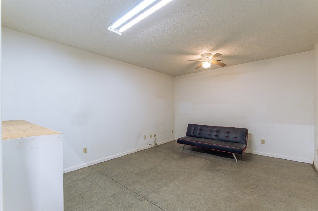 375 Talley St Property Photo 28