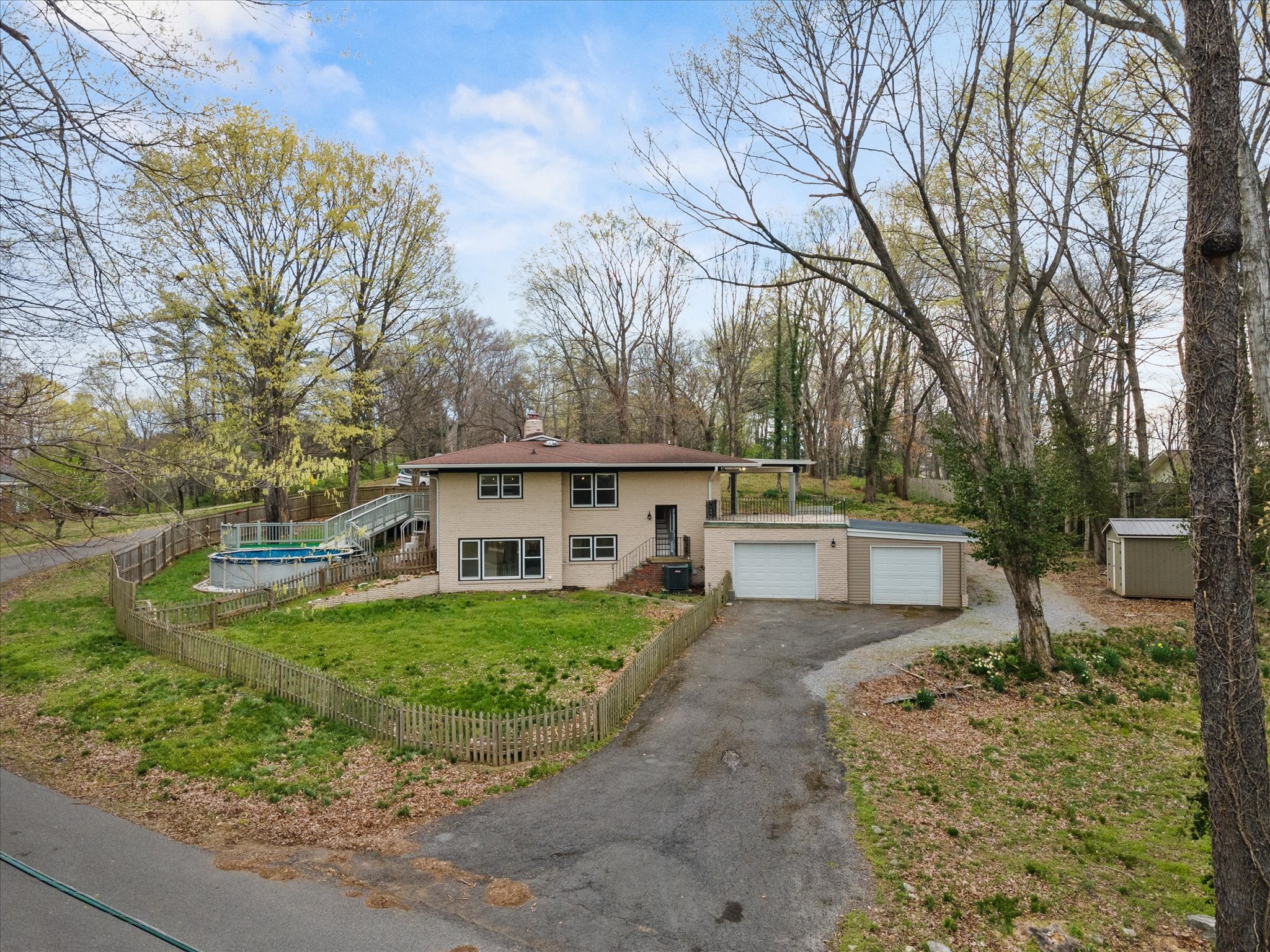 276 E Porters Bluff Rd, E Property Photo 2