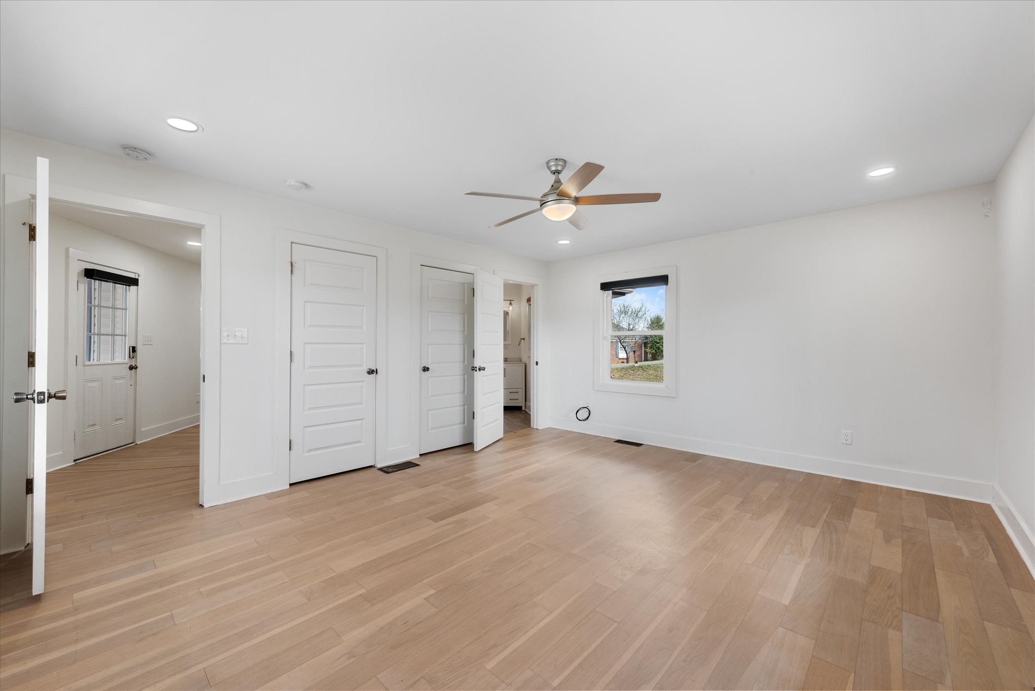 276 E Porters Bluff Rd, E Property Photo 24