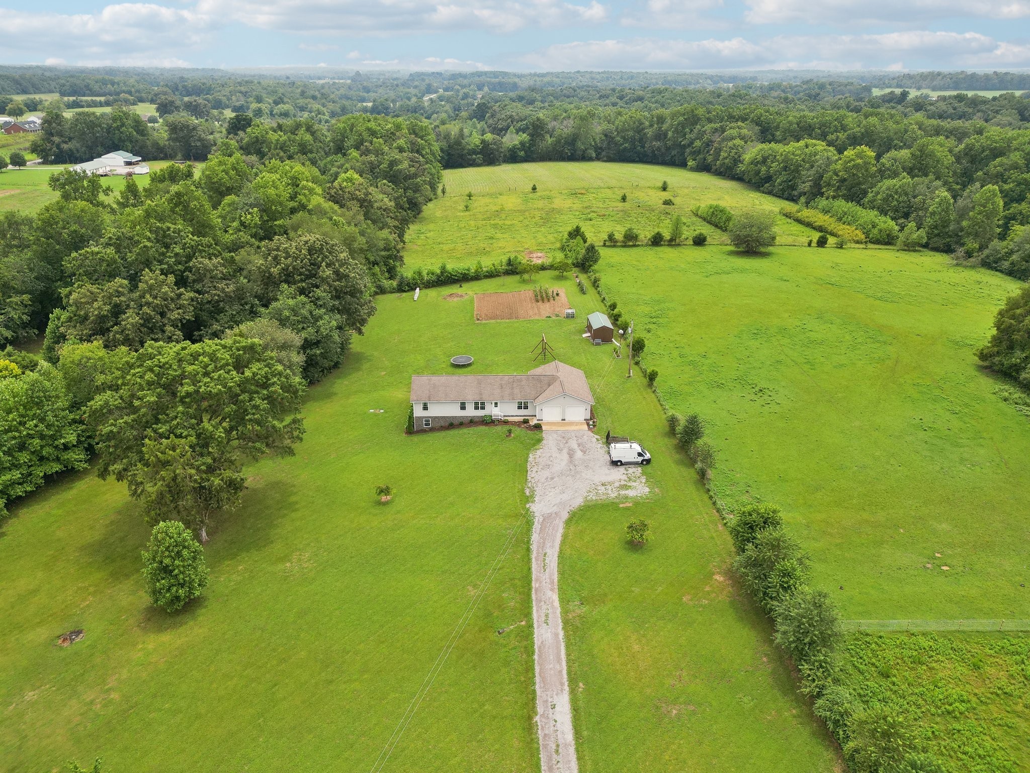 8569 Old Nashville Hwy Property Photo