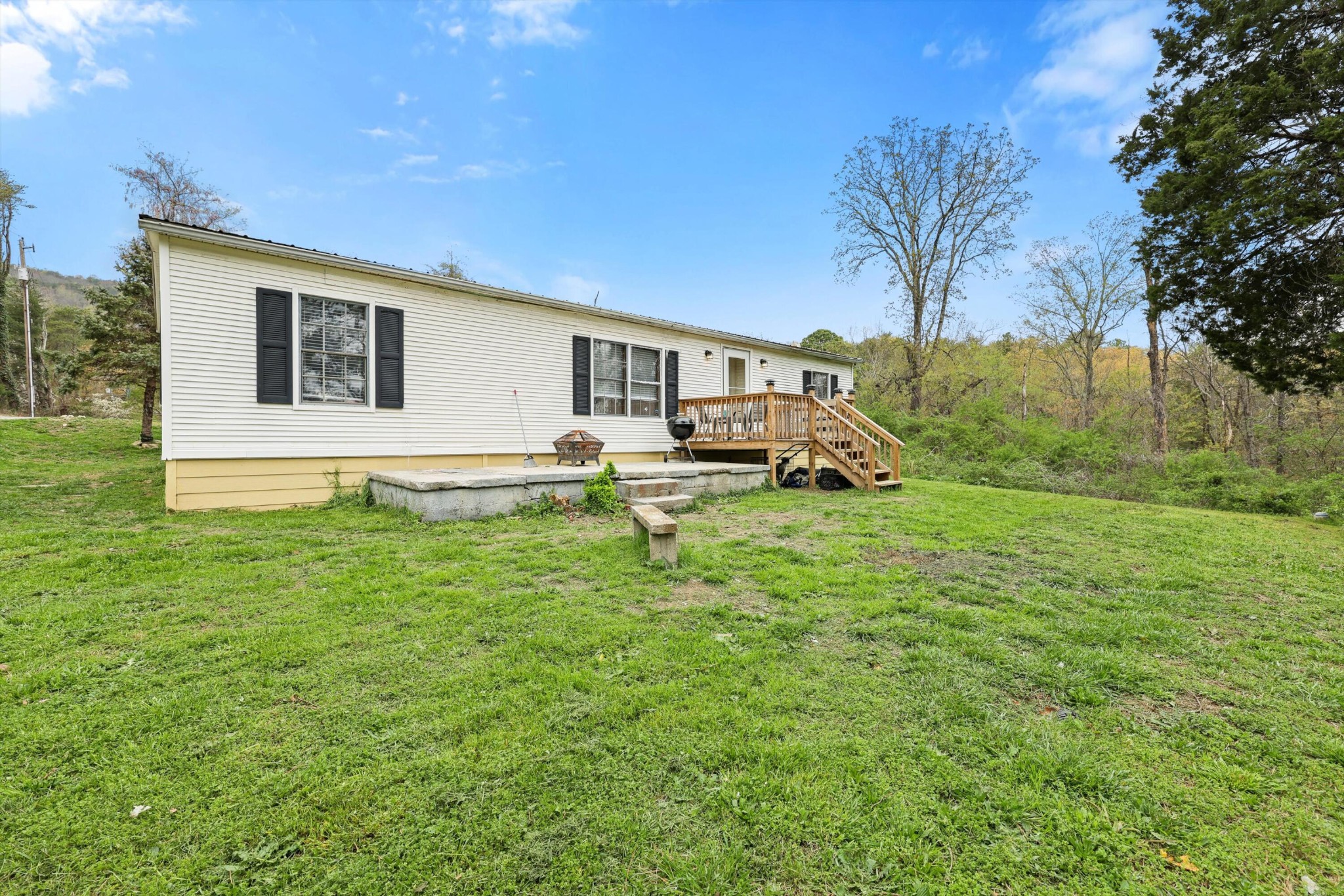 11061 Matthew Road Property Photo