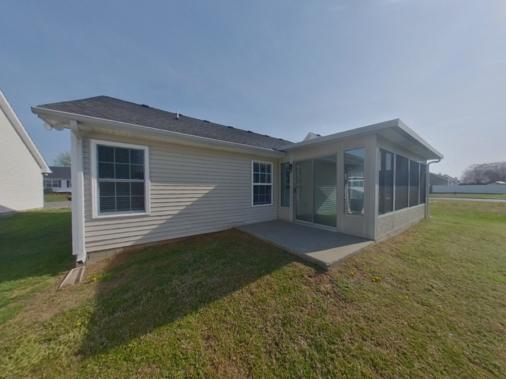 3005 Weybridge Dr Property Photo 17