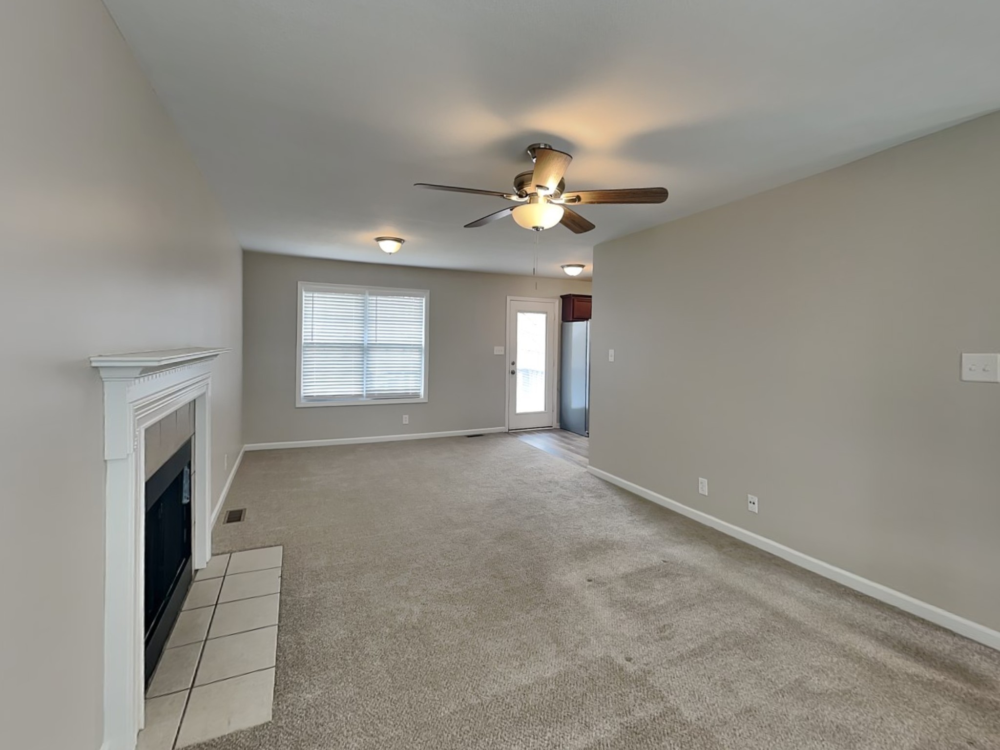 327 Mills Dr Property Photo 2