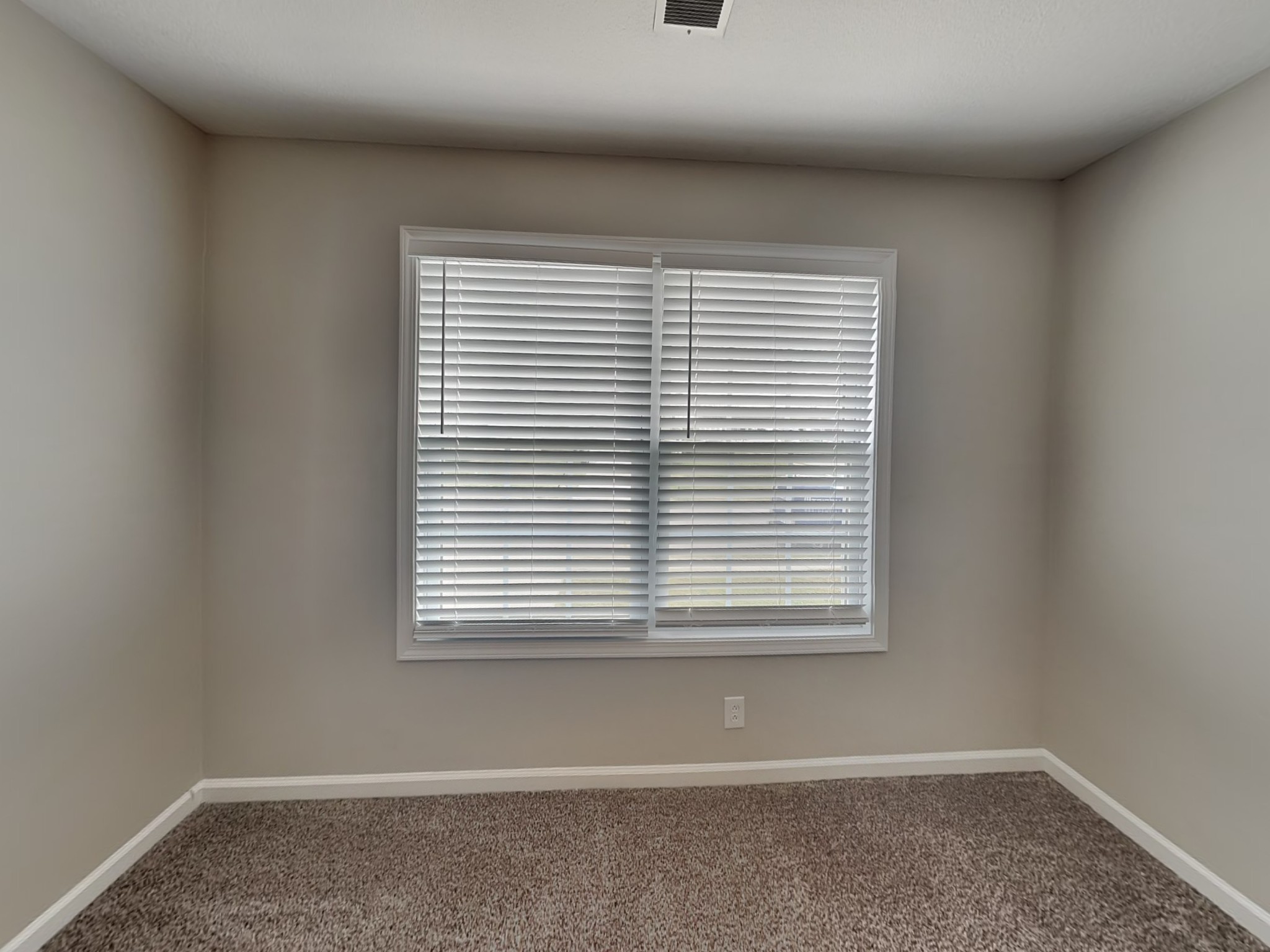 327 Mills Dr Property Photo 11