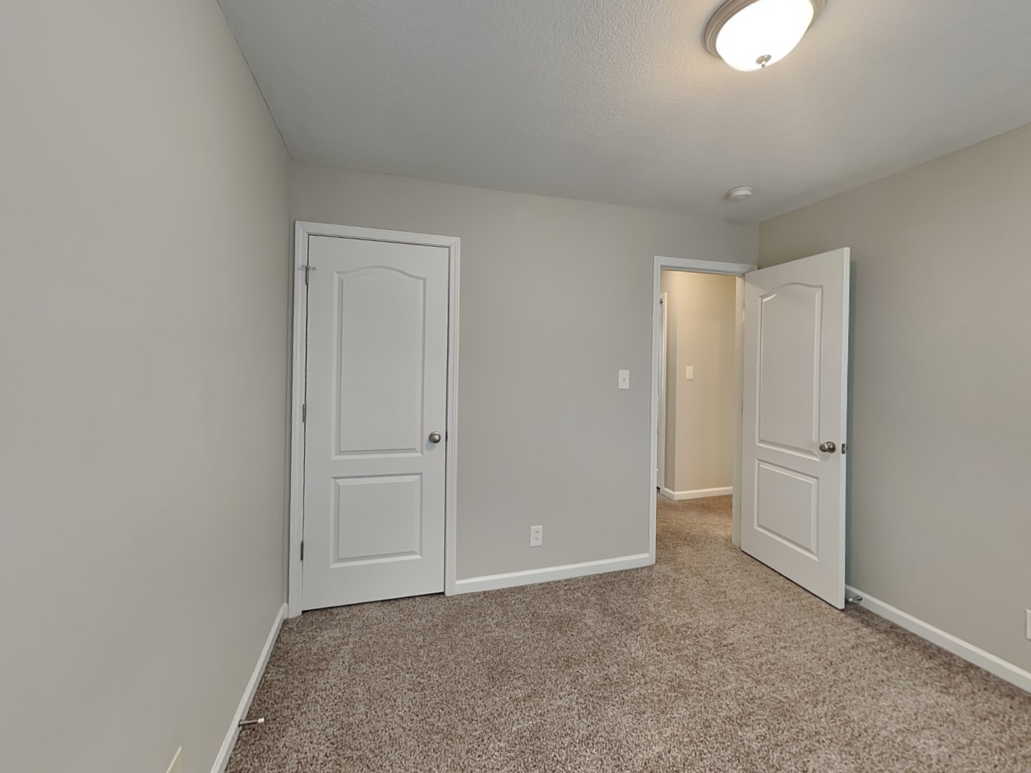 327 Mills Dr Property Photo 12