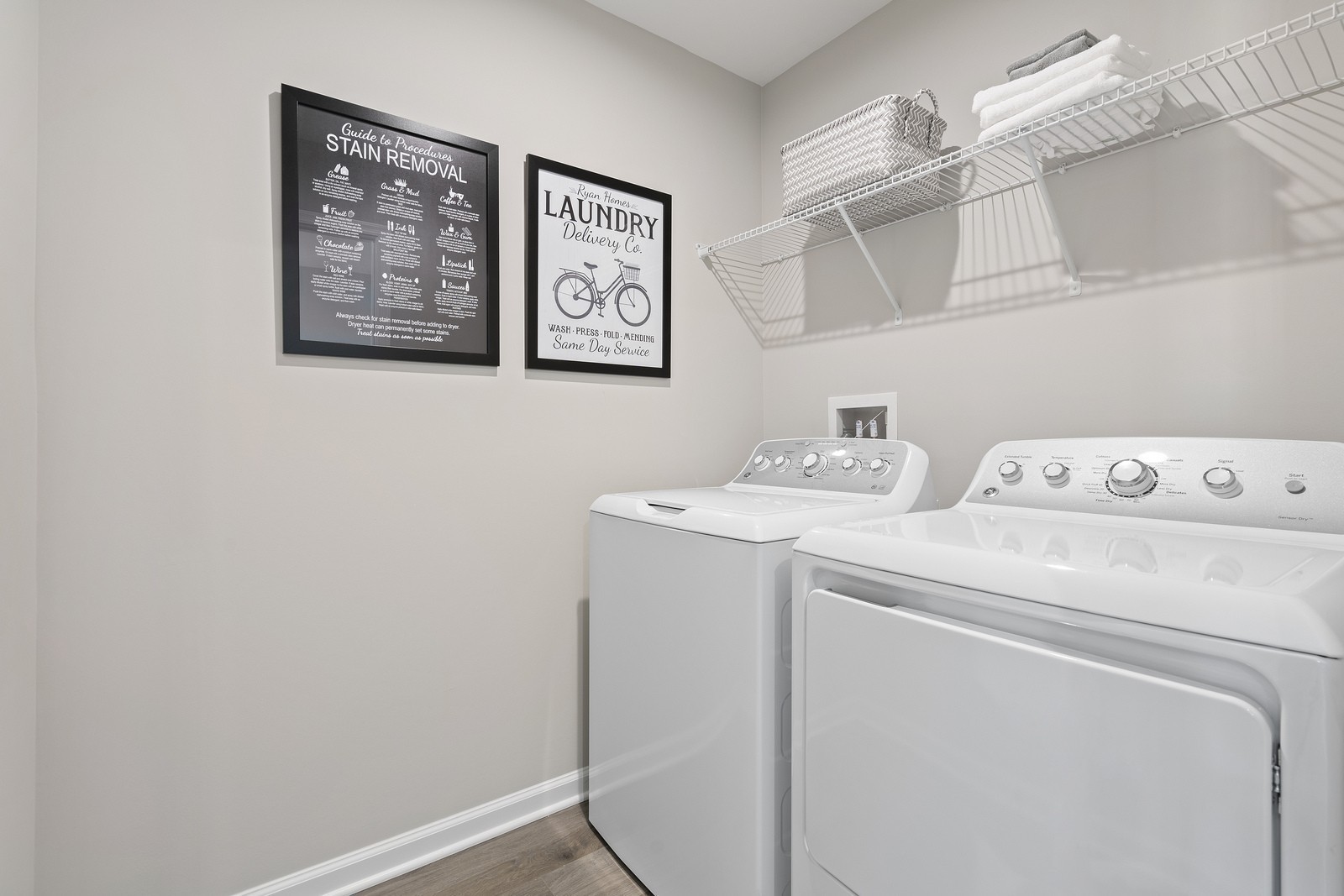 5033 Snow Owl Court Property Photo 7
