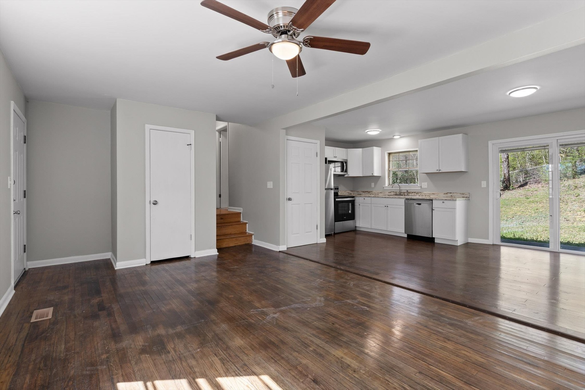 2320 Northbrier Ln Property Photo 5