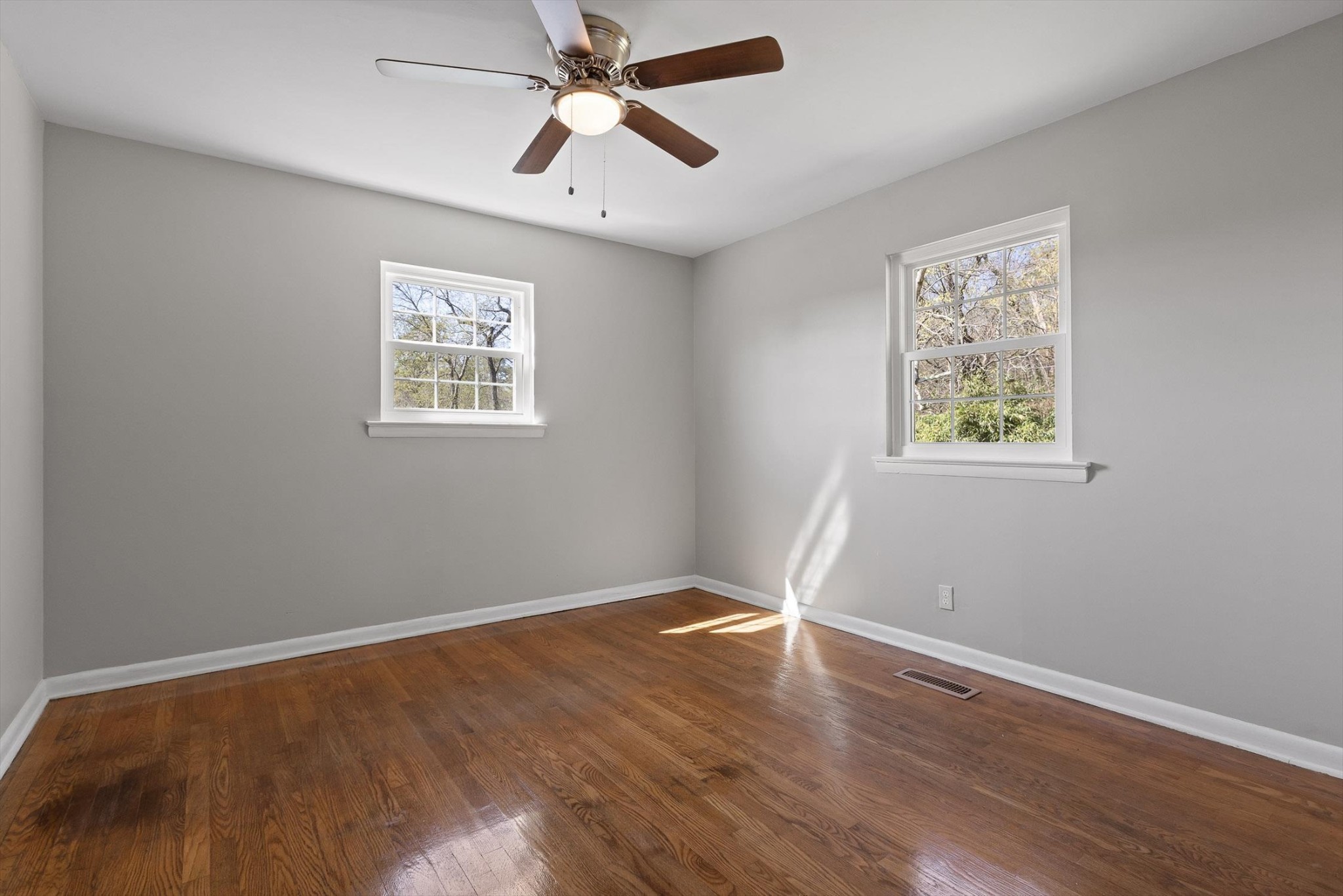 2320 Northbrier Ln Property Photo 16