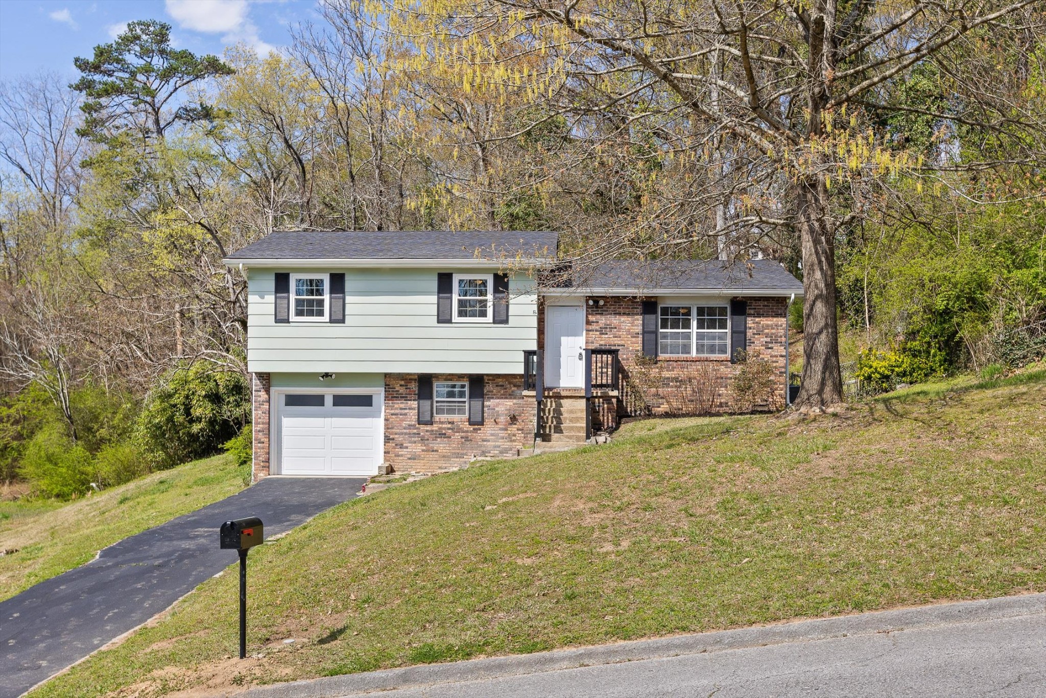 2320 Northbrier Ln Property Photo 28