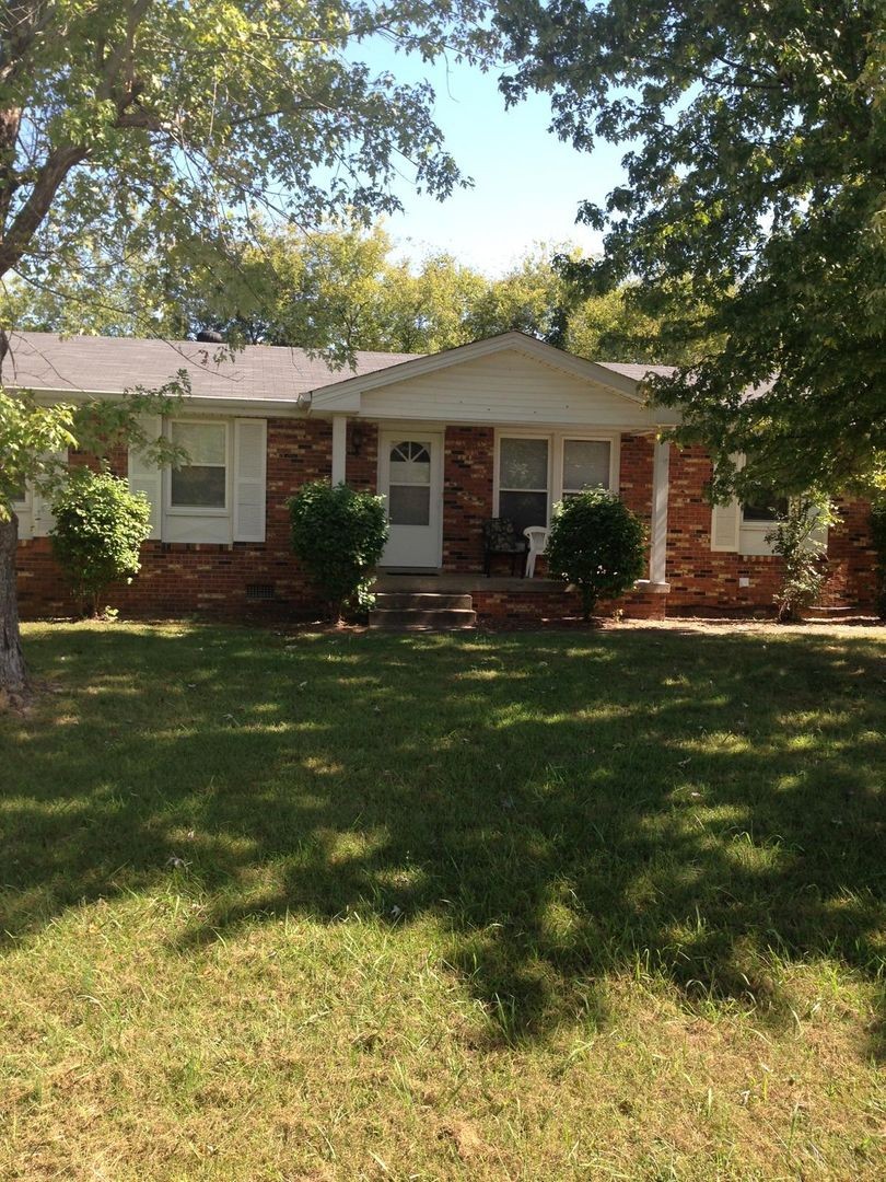 515 Terry Ln Property Photo