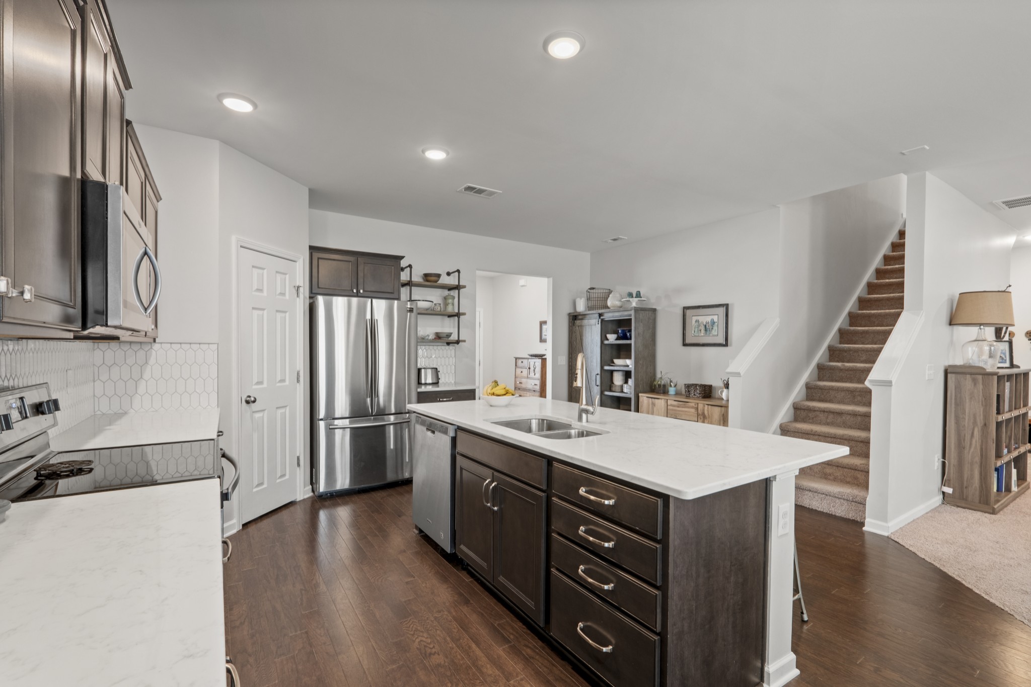 1424 Old Stone Rd, Nw Property Photo 1