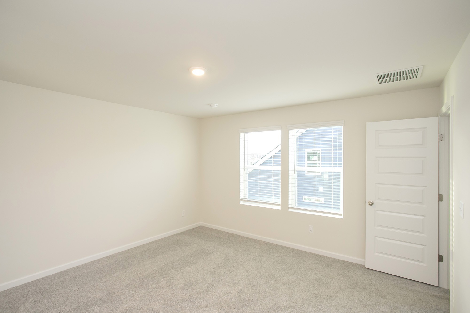 1216 Wallace Way Property Photo 21