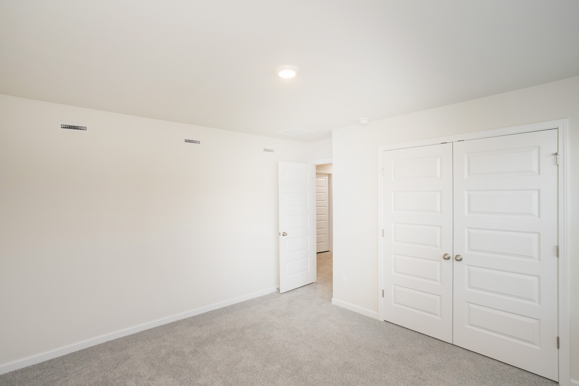 1216 Wallace Way Property Photo 24
