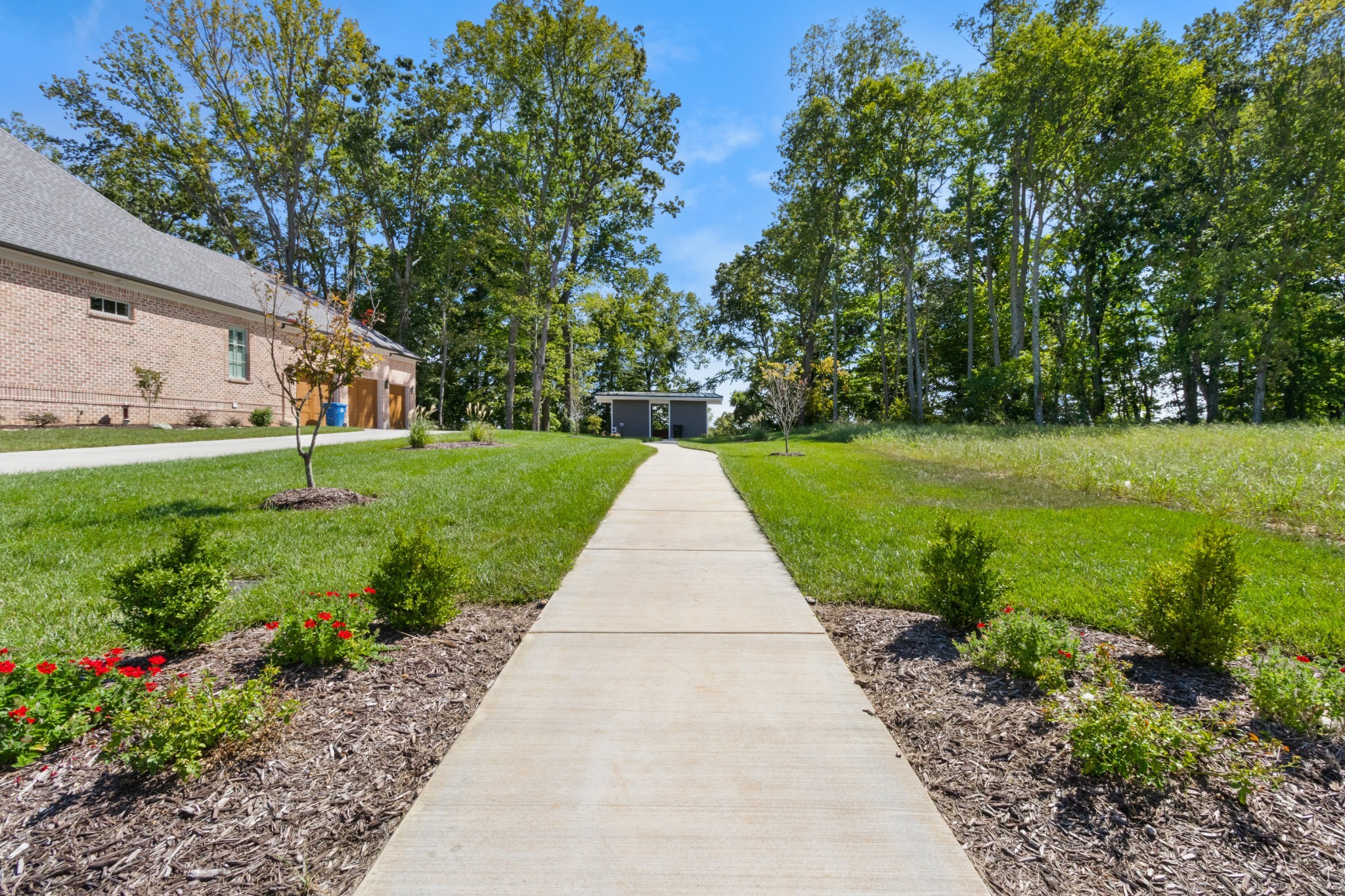 842 Shady Bluff Trl Property Photo 18