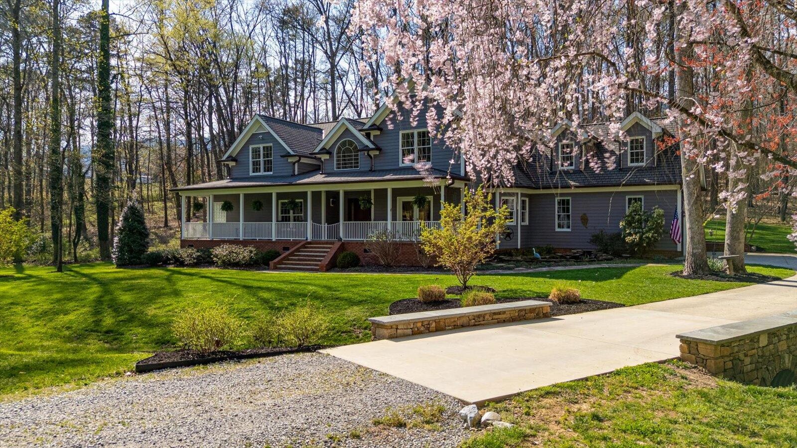 5925 Browntown Road Property Photo