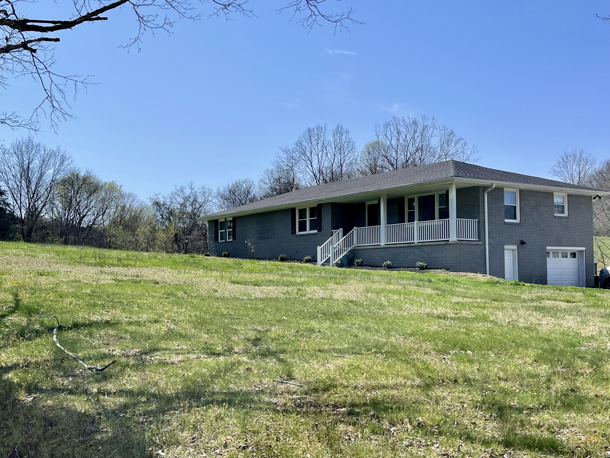 1801 Garrett Rd Property Photo 2