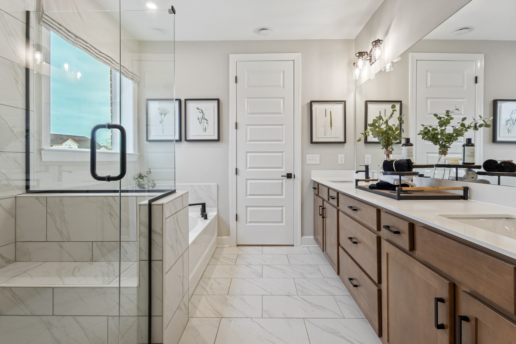909 Champions Circle Property Photo 18