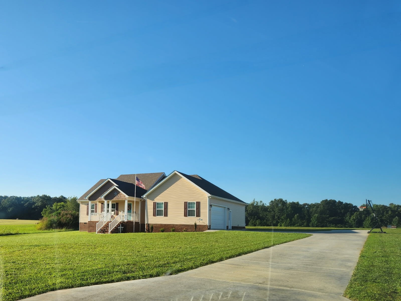 150 Kaleb Ln Property Photo