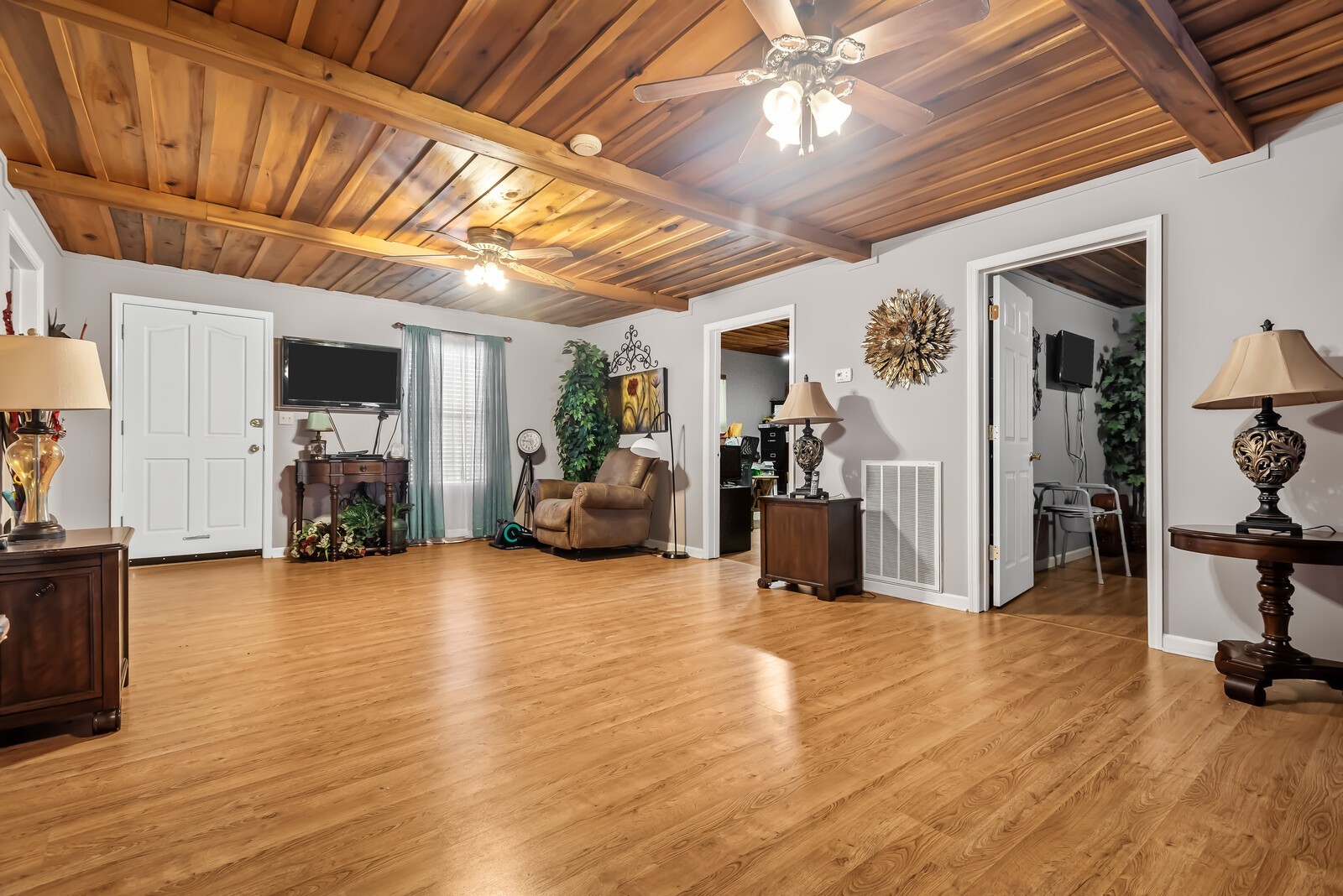 6966 Park Dr Property Photo 11