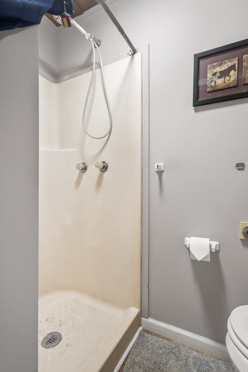 6966 Park Dr Property Photo 27
