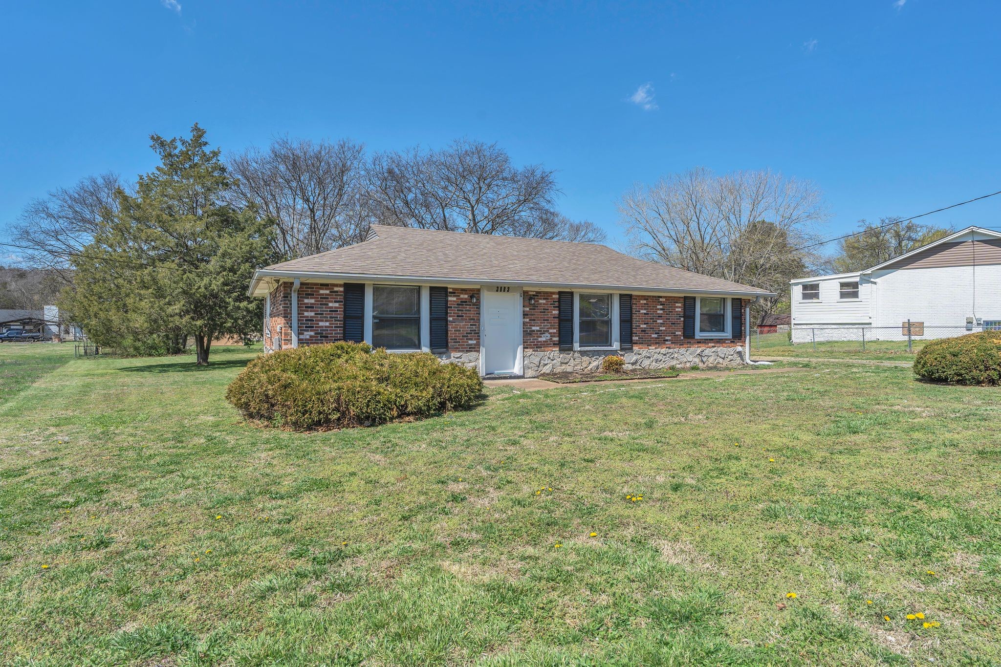 3883 Lunn Dr Property Photo 2