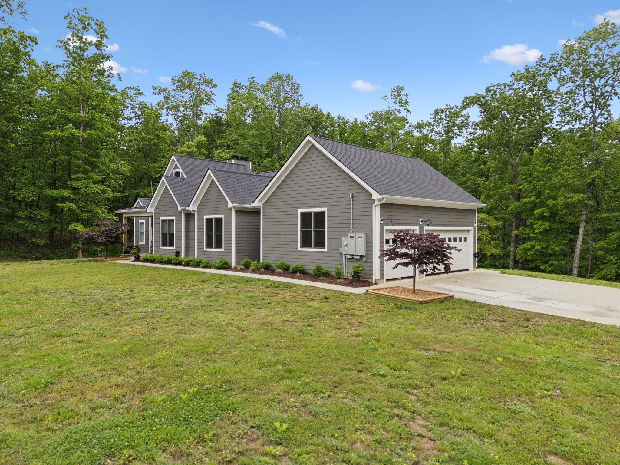 6033 Vesper Way, E Property Photo 6