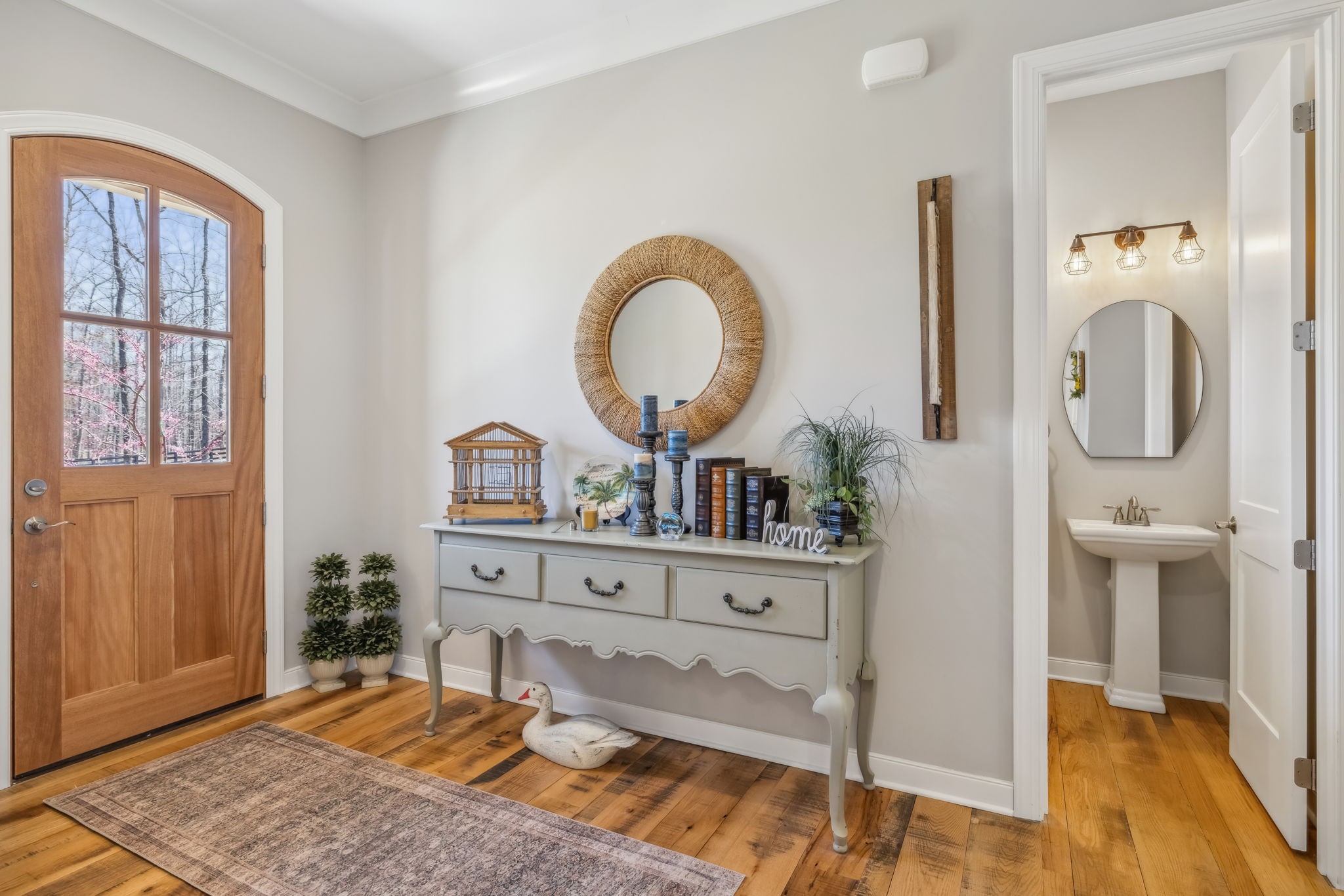 6033 Vesper Way, E Property Photo 9