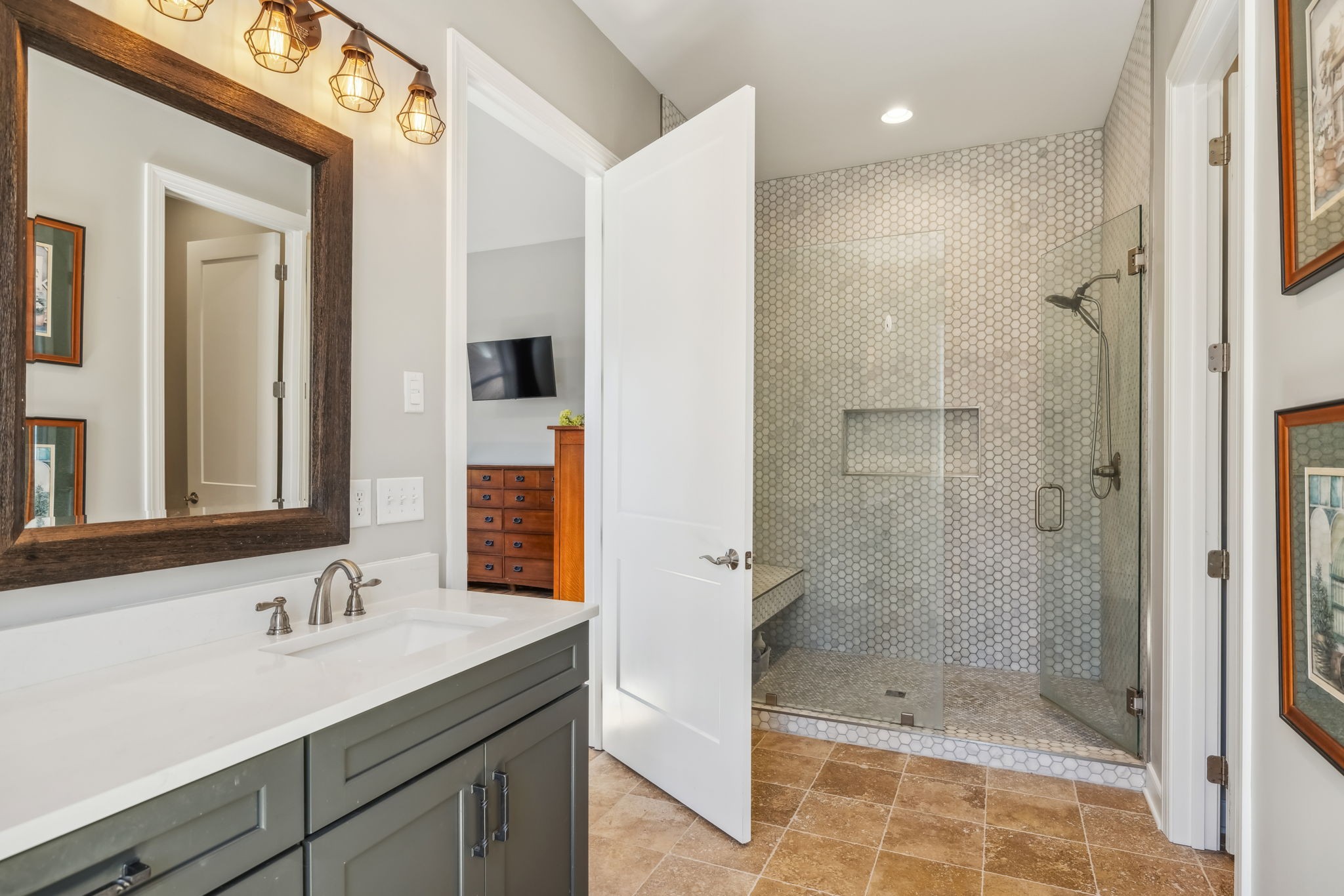 6033 Vesper Way, E Property Photo 48