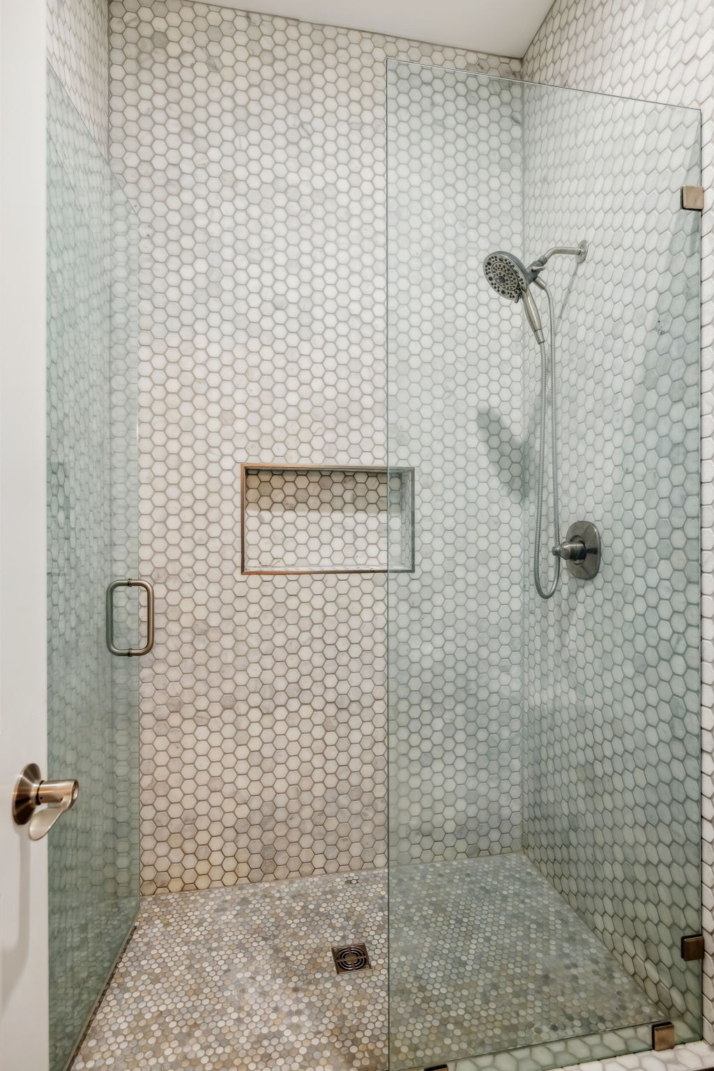 6033 Vesper Way, E Property Photo 56