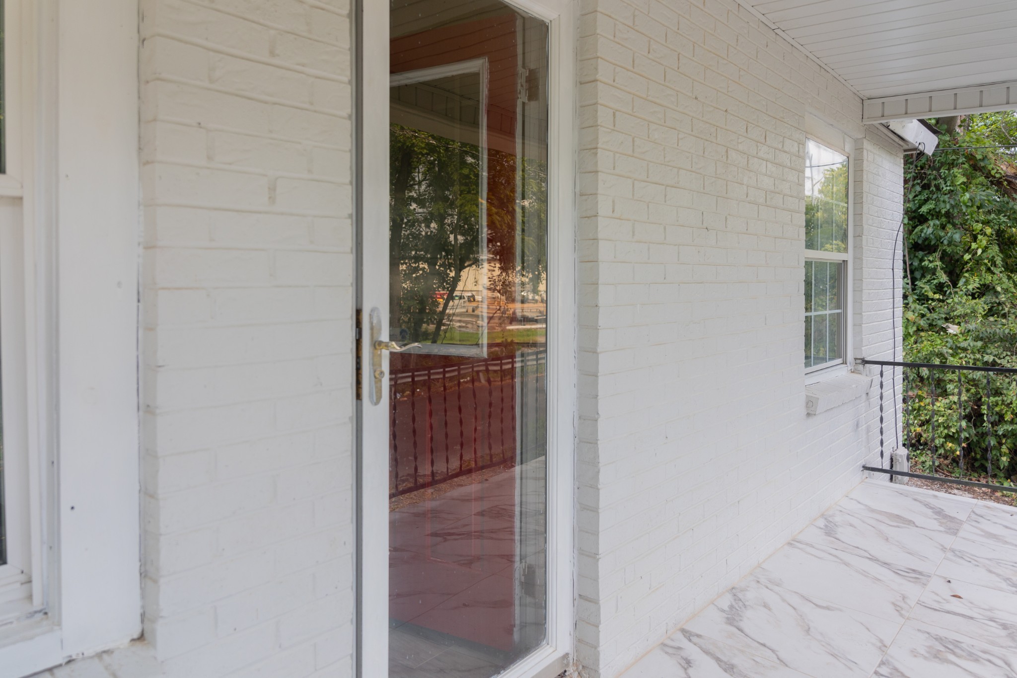 1144 Cedar St Property Photo 3