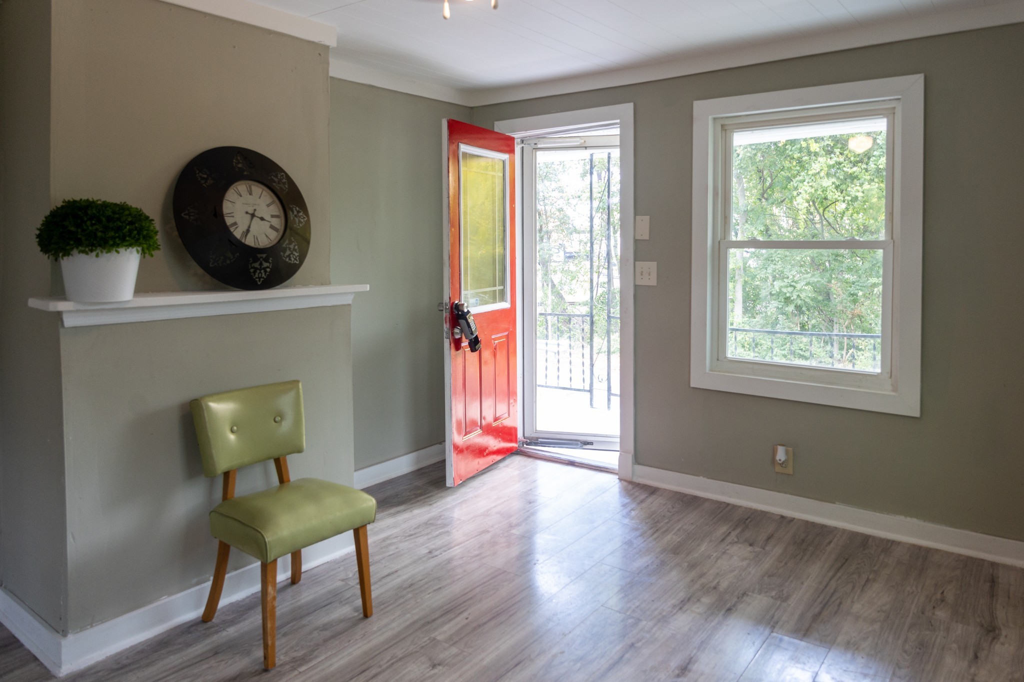 1144 Cedar St Property Photo 5