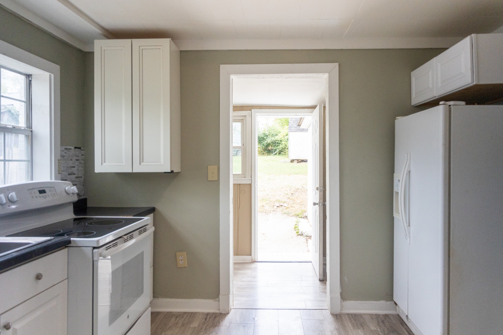 1144 Cedar St Property Photo 10