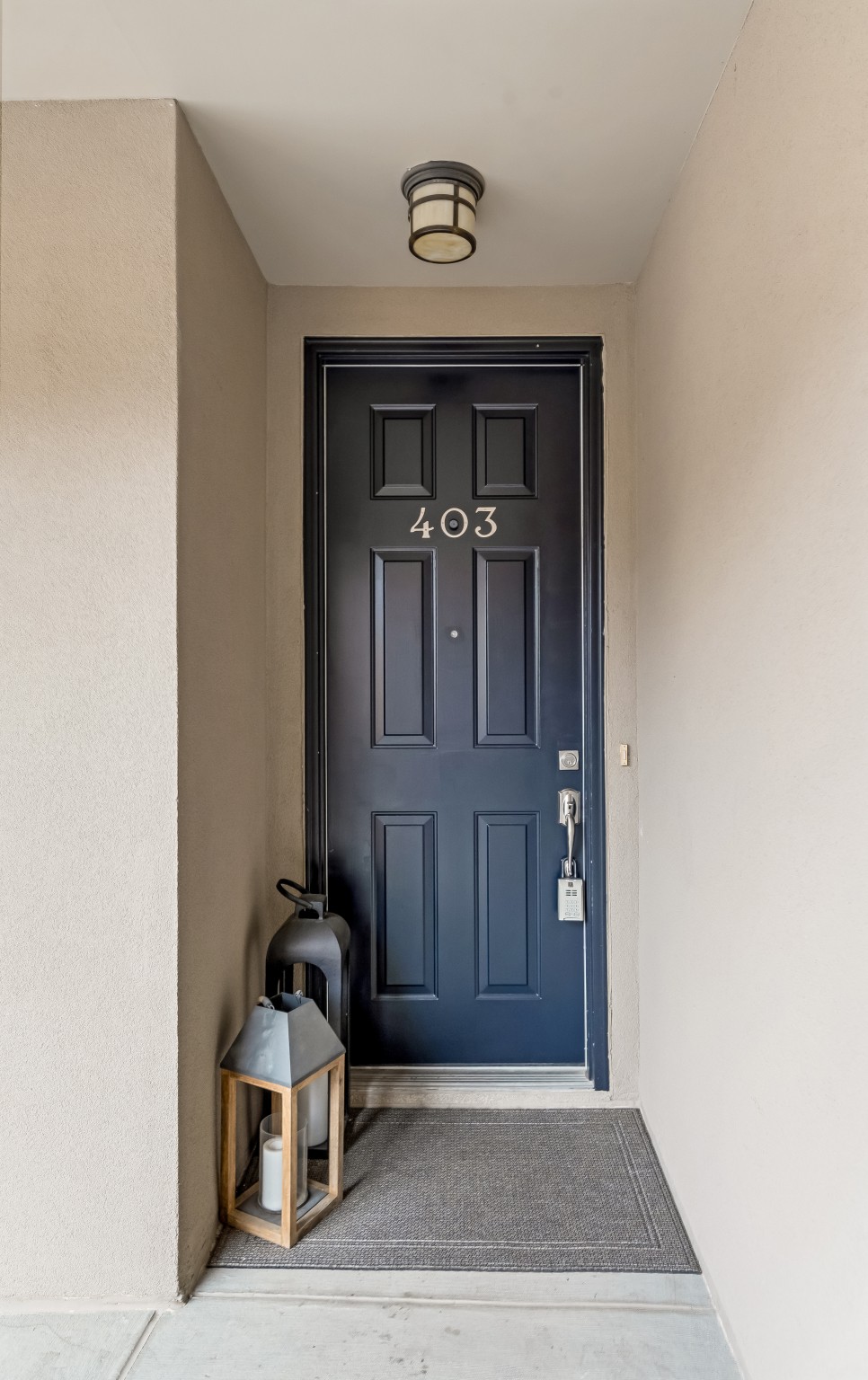 309 Seven Springs Way Property Photo 5