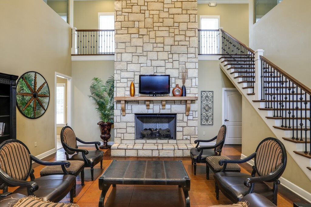 309 Seven Springs Way Property Photo 61