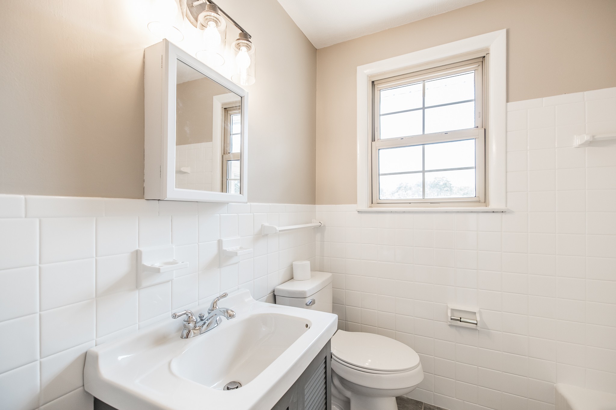 3046 Jenry Dr Property Photo 18