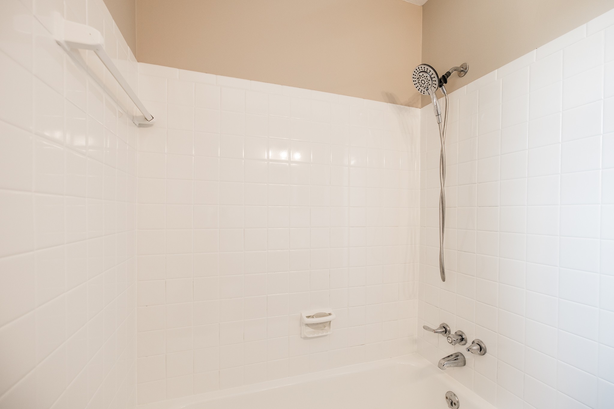 3046 Jenry Dr Property Photo 19